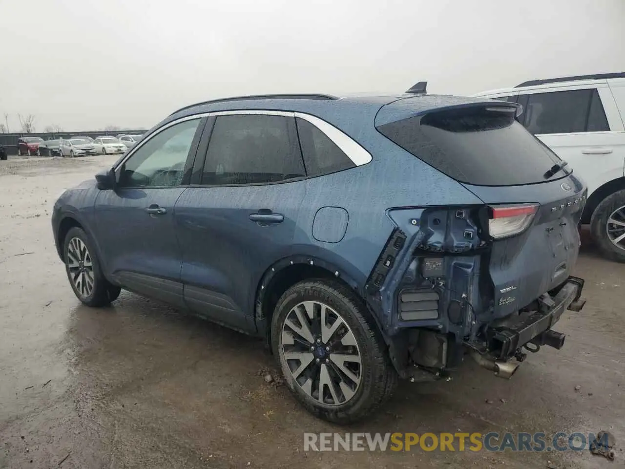 2 fotografías del automóvil dañado 1FMCU9H9XLUC43042 FORD ESCAPE 2020