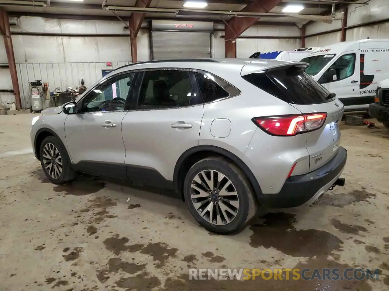 2 fotografías del automóvil dañado 1FMCU9J90LUA18350 FORD ESCAPE 2020