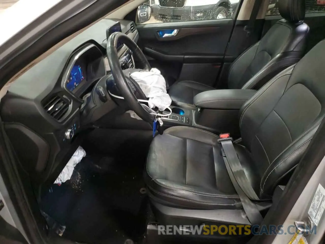 7 fotografías del automóvil dañado 1FMCU9J90LUA18350 FORD ESCAPE 2020