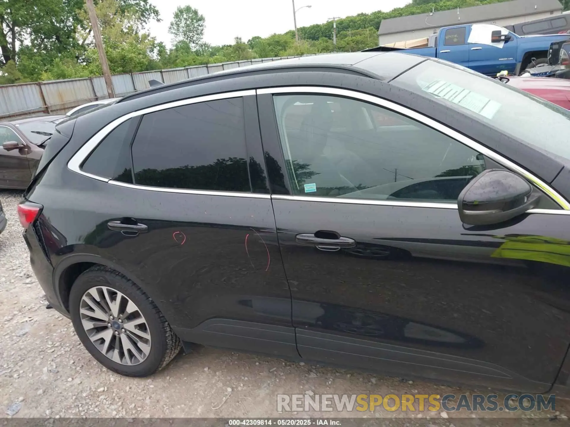 14 fotografías del automóvil dañado 1FMCU9J90LUA51459 FORD ESCAPE 2020