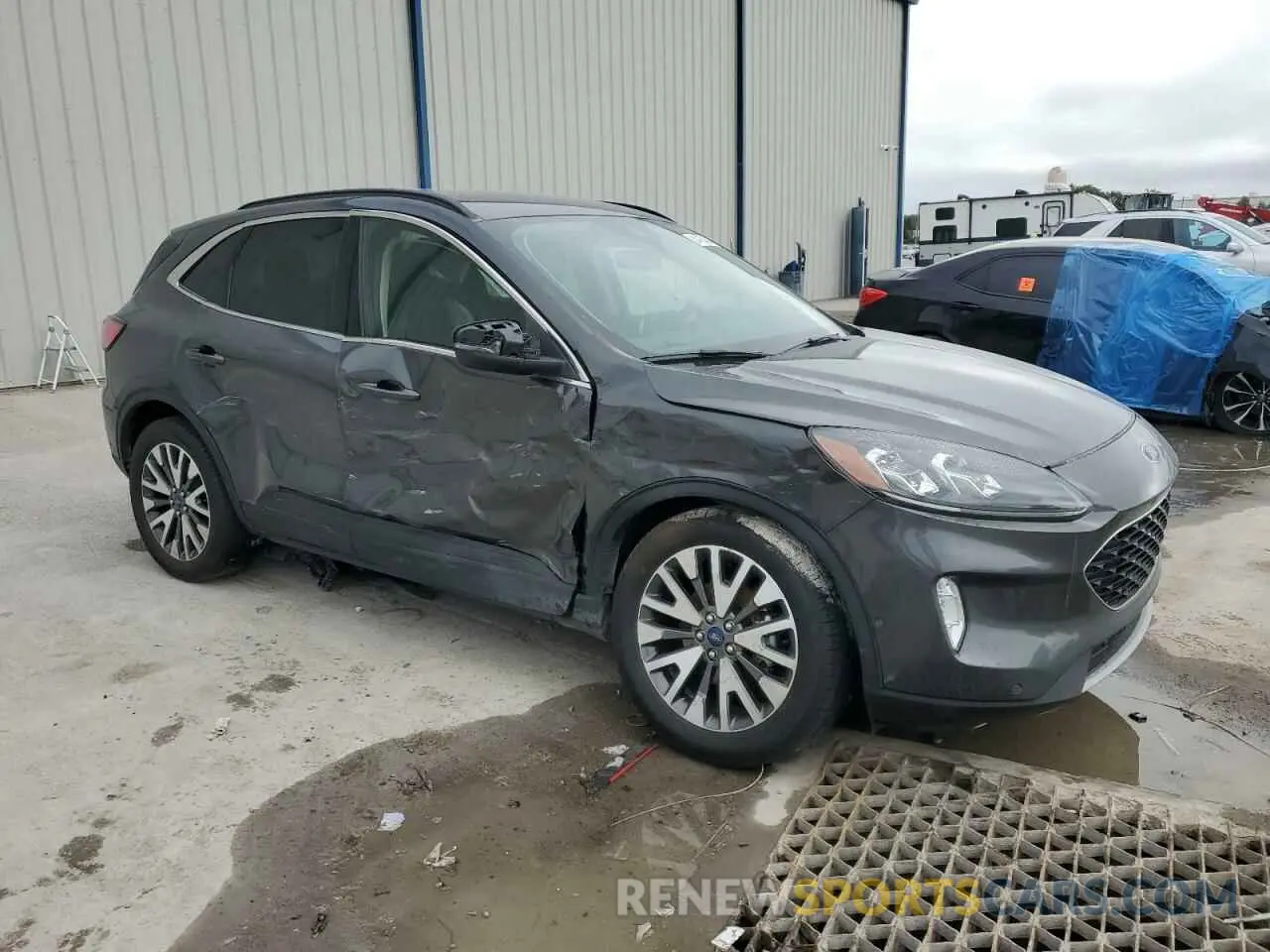 4 fotografías del automóvil dañado 1FMCU9J90LUA58573 FORD ESCAPE 2020