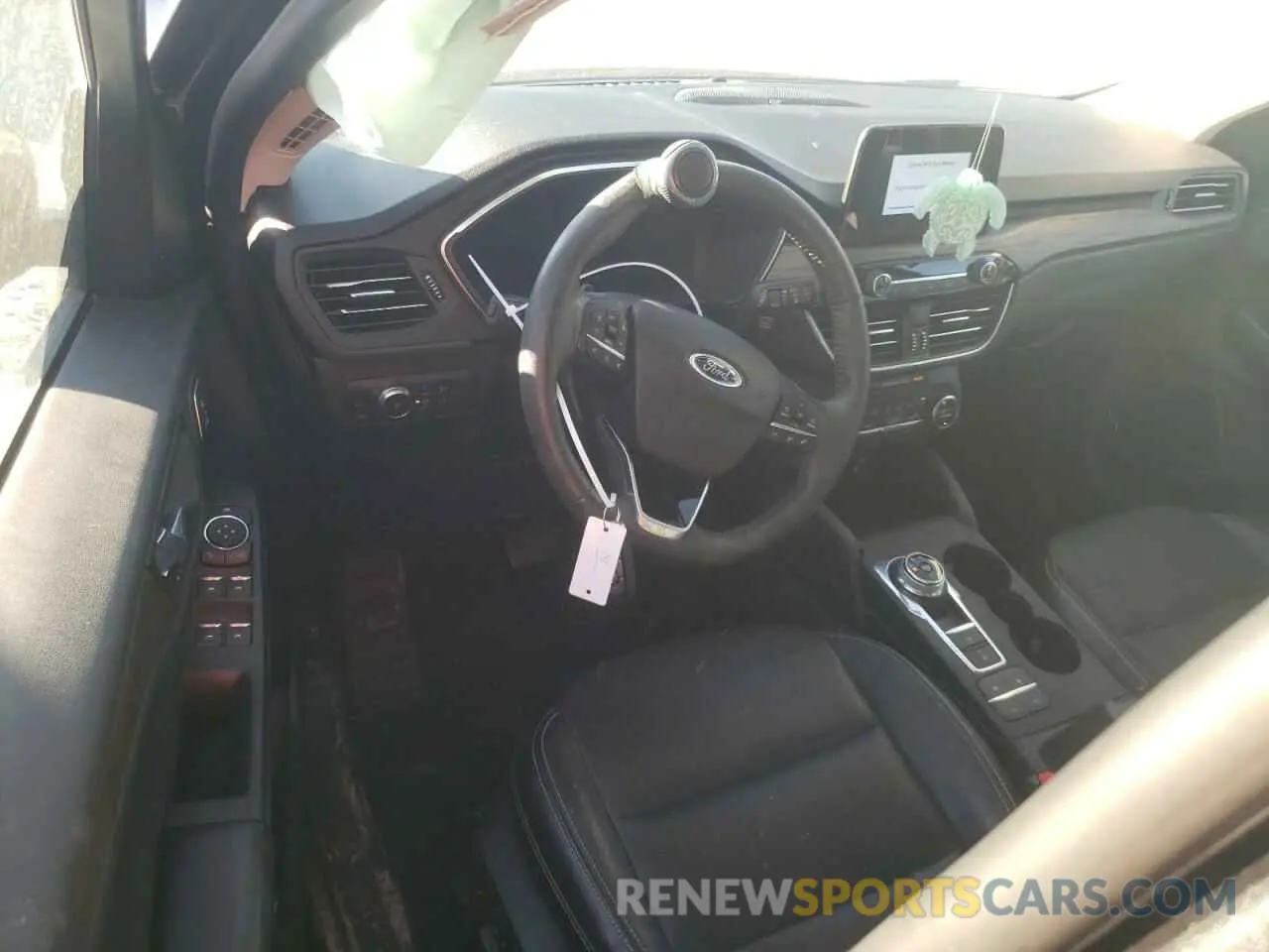 8 fotografías del automóvil dañado 1FMCU9J90LUA58573 FORD ESCAPE 2020