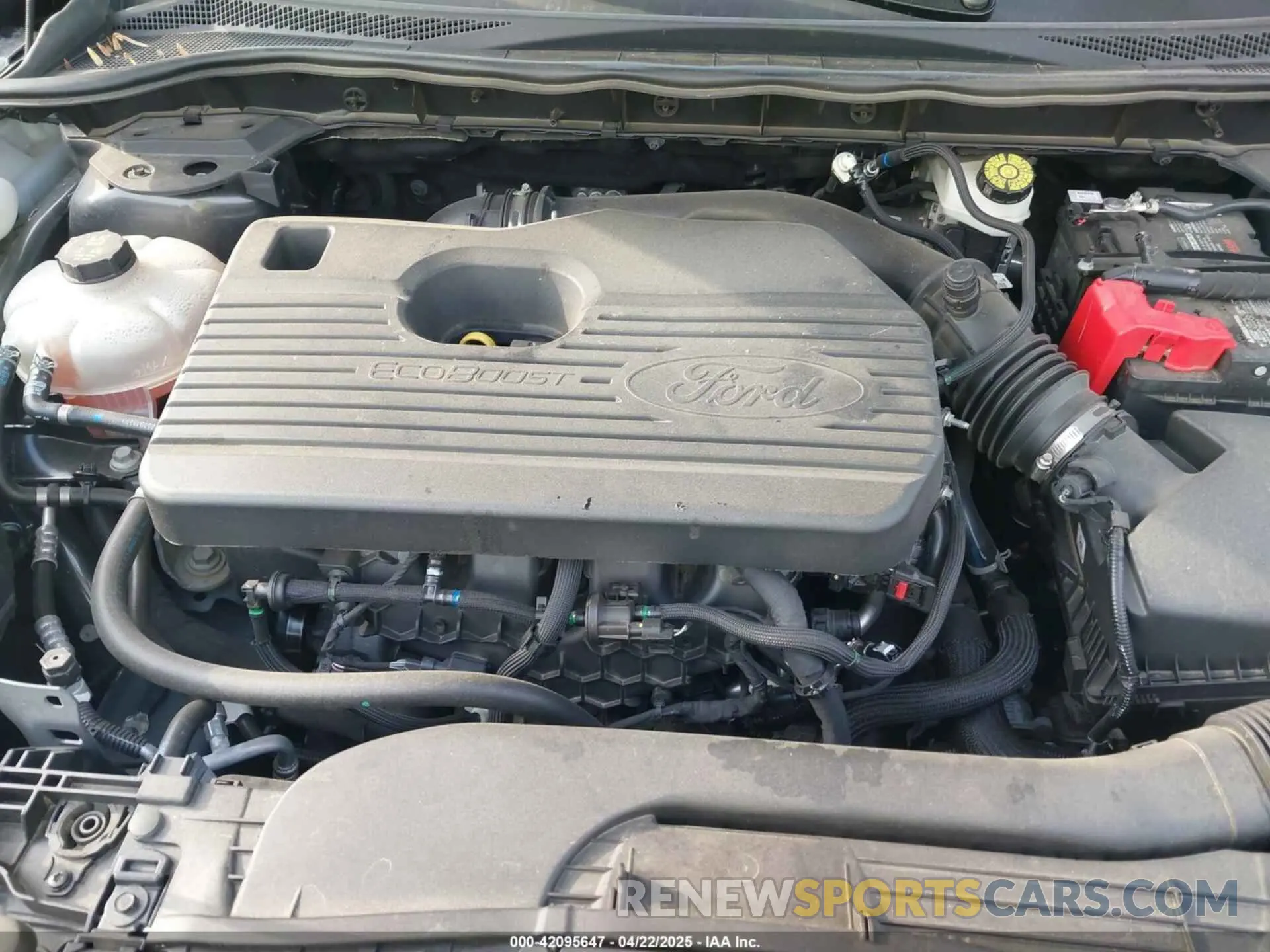 10 fotografías del automóvil dañado 1FMCU9J91LUA21970 FORD ESCAPE 2020