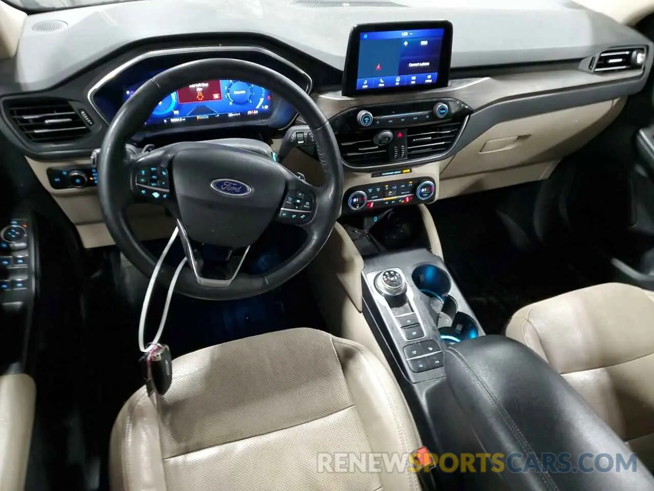 8 fotografías del automóvil dañado 1FMCU9J91LUA58601 FORD ESCAPE 2020