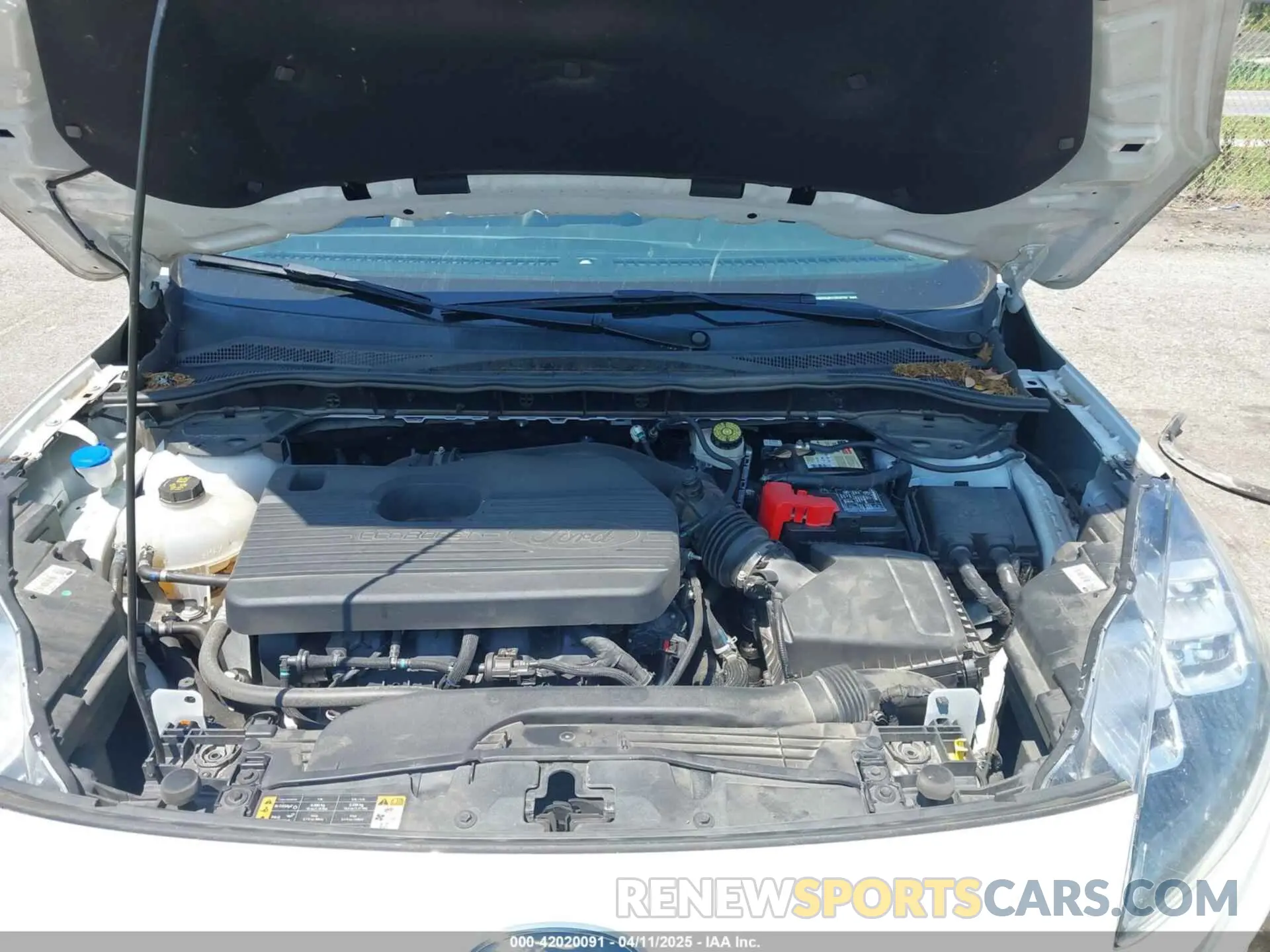 10 fotografías del automóvil dañado 1FMCU9J91LUB45740 FORD ESCAPE 2020
