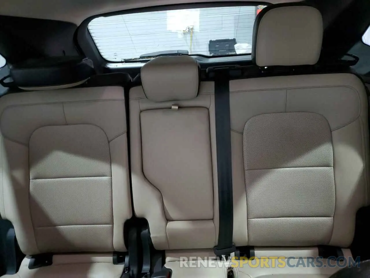 10 fotografías del automóvil dañado 1FMCU9J92LUA37546 FORD ESCAPE 2020