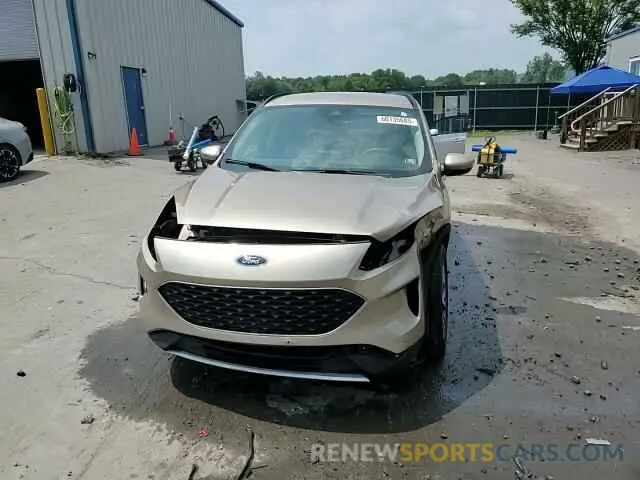 15 fotografías del automóvil dañado 1FMCU9J95LUA21468 FORD ESCAPE 2020