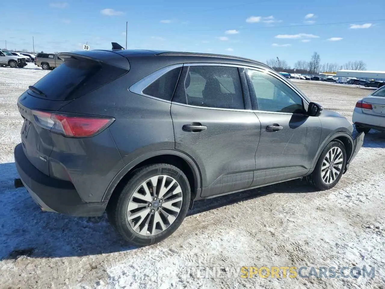 3 fotografías del automóvil dañado 1FMCU9J95LUA40201 FORD ESCAPE 2020