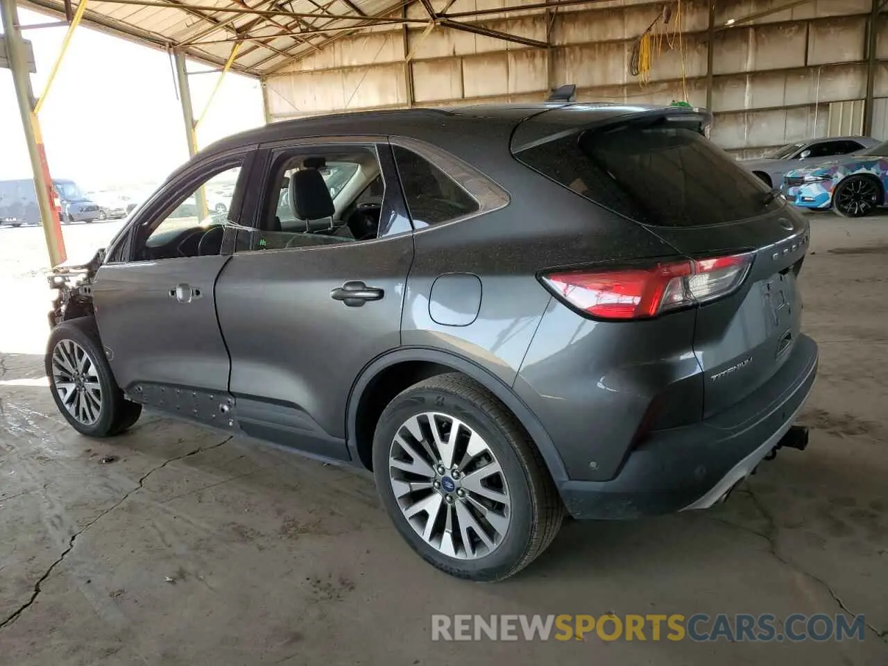 2 fotografías del automóvil dañado 1FMCU9J95LUB15107 FORD ESCAPE 2020