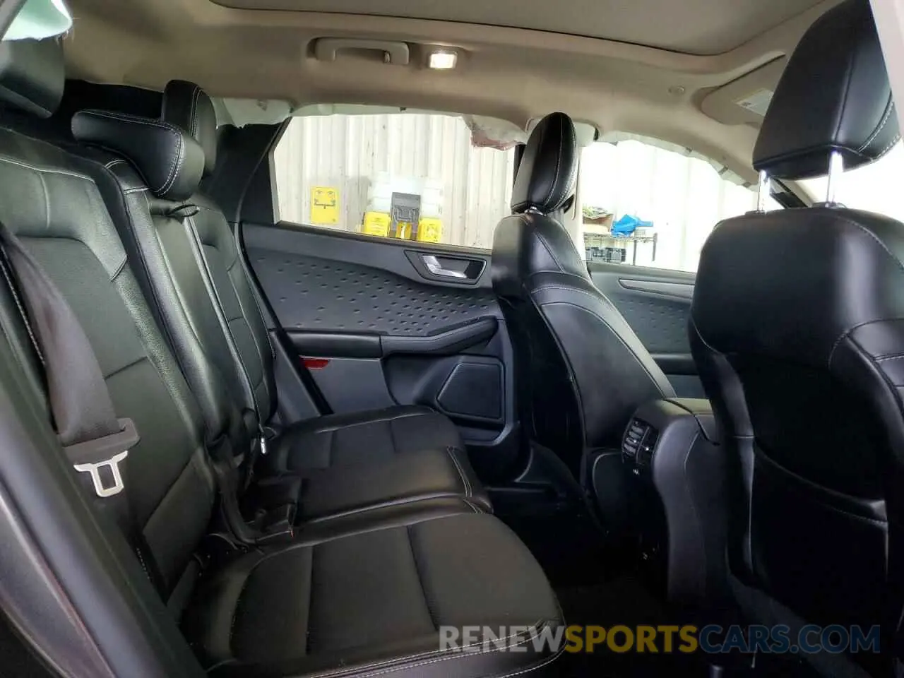 11 fotografías del automóvil dañado 1FMCU9J96LUA22743 FORD ESCAPE 2020
