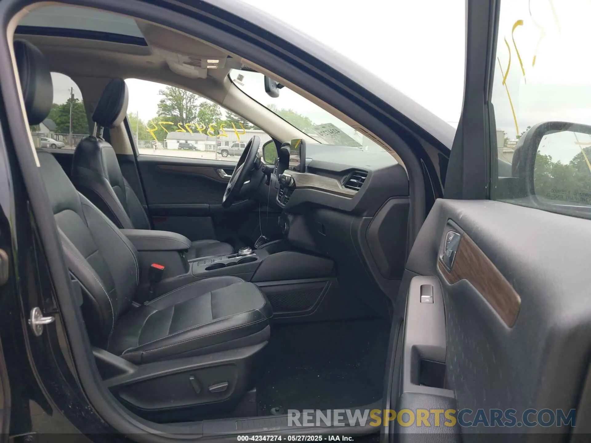 5 fotografías del automóvil dañado 1FMCU9J97LUA35212 FORD ESCAPE 2020