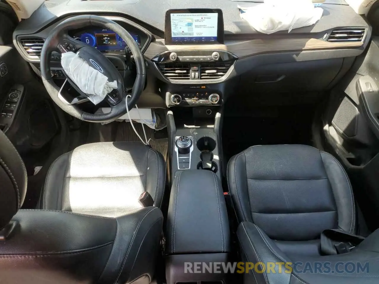 8 fotografías del automóvil dañado 1FMCU9J97LUA55895 FORD ESCAPE 2020