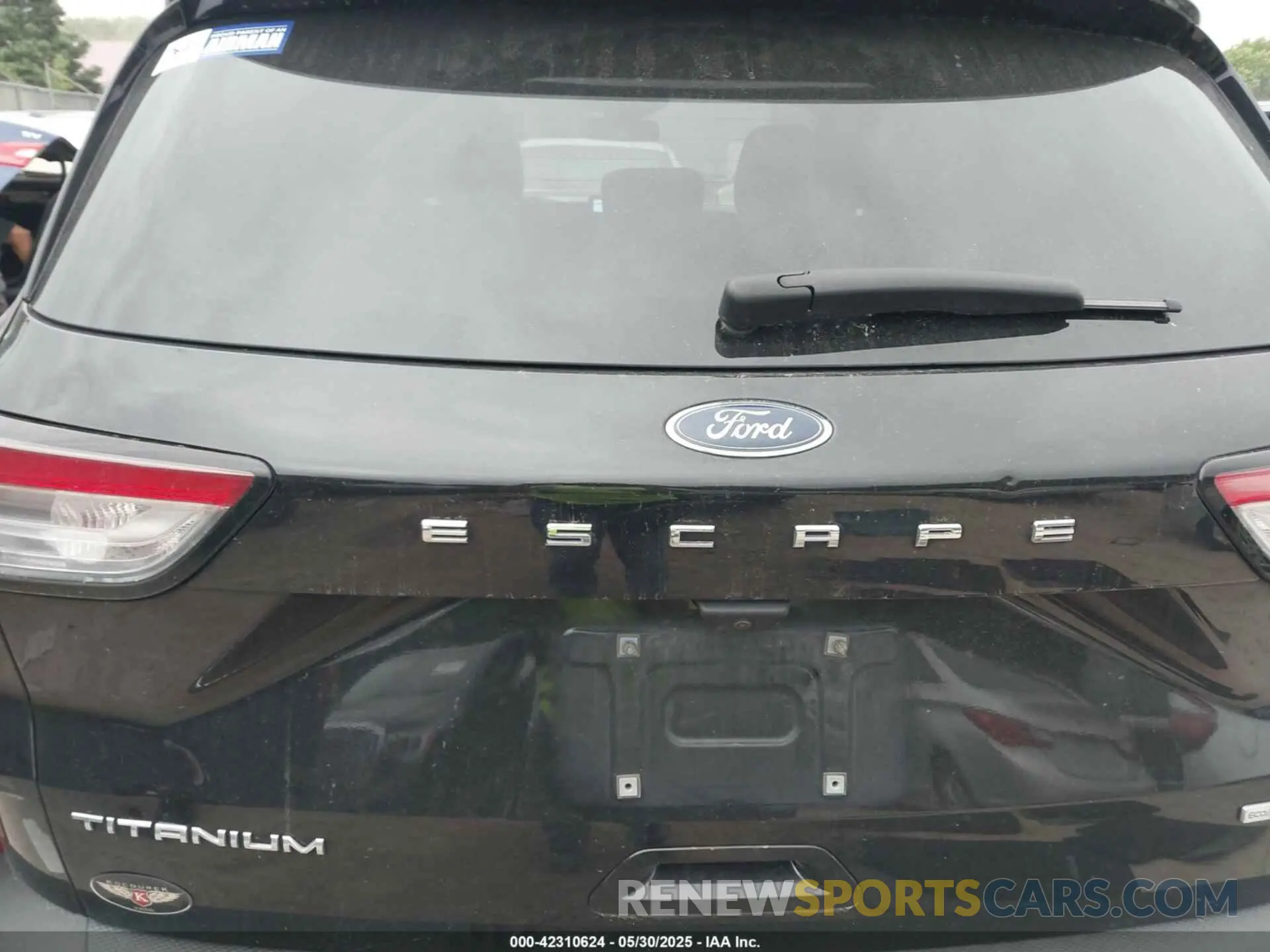 18 fotografías del automóvil dañado 1FMCU9J98LUA34750 FORD ESCAPE 2020