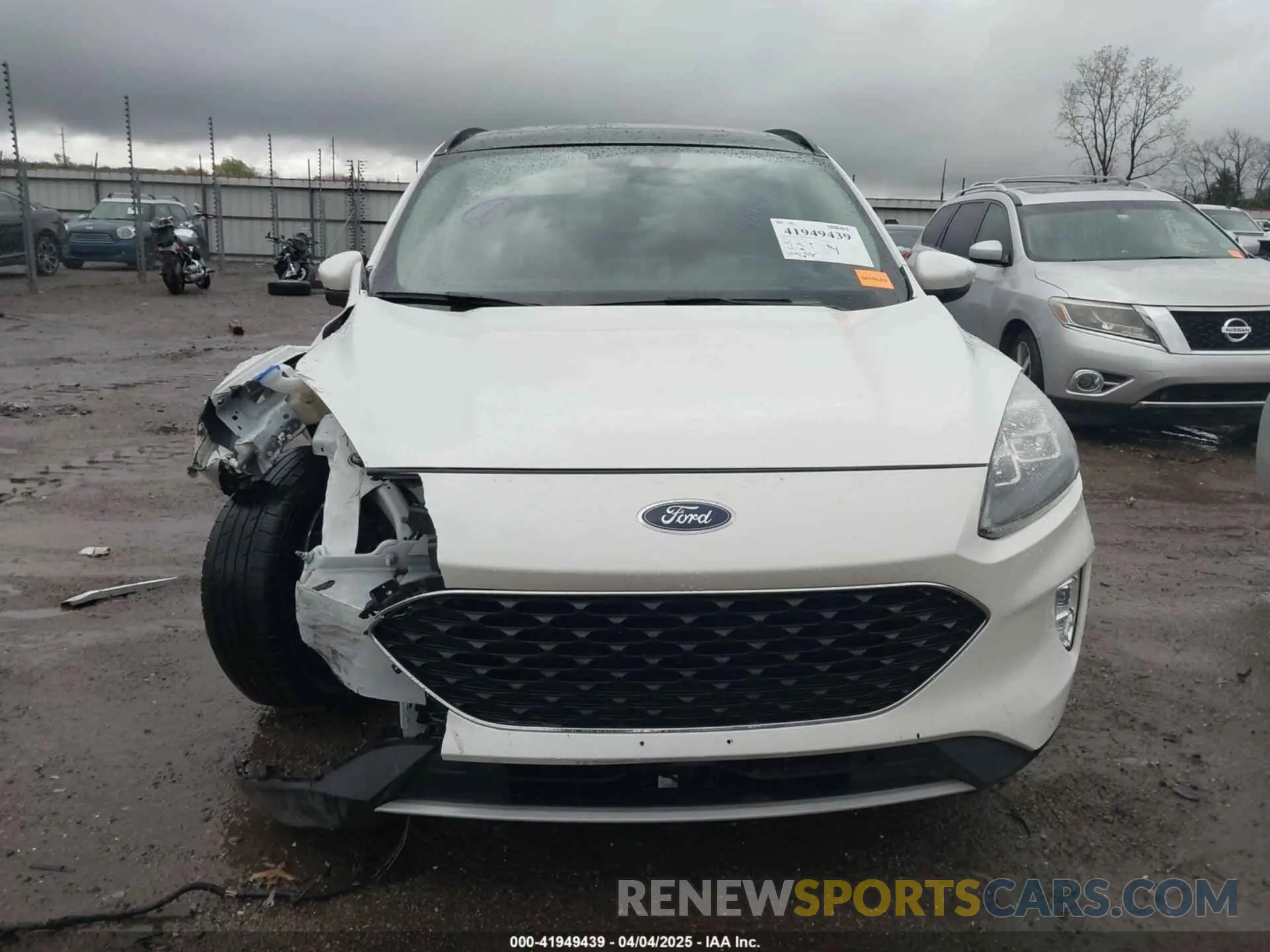 13 fotografías del automóvil dañado 1FMCU9J98LUA35056 FORD ESCAPE 2020