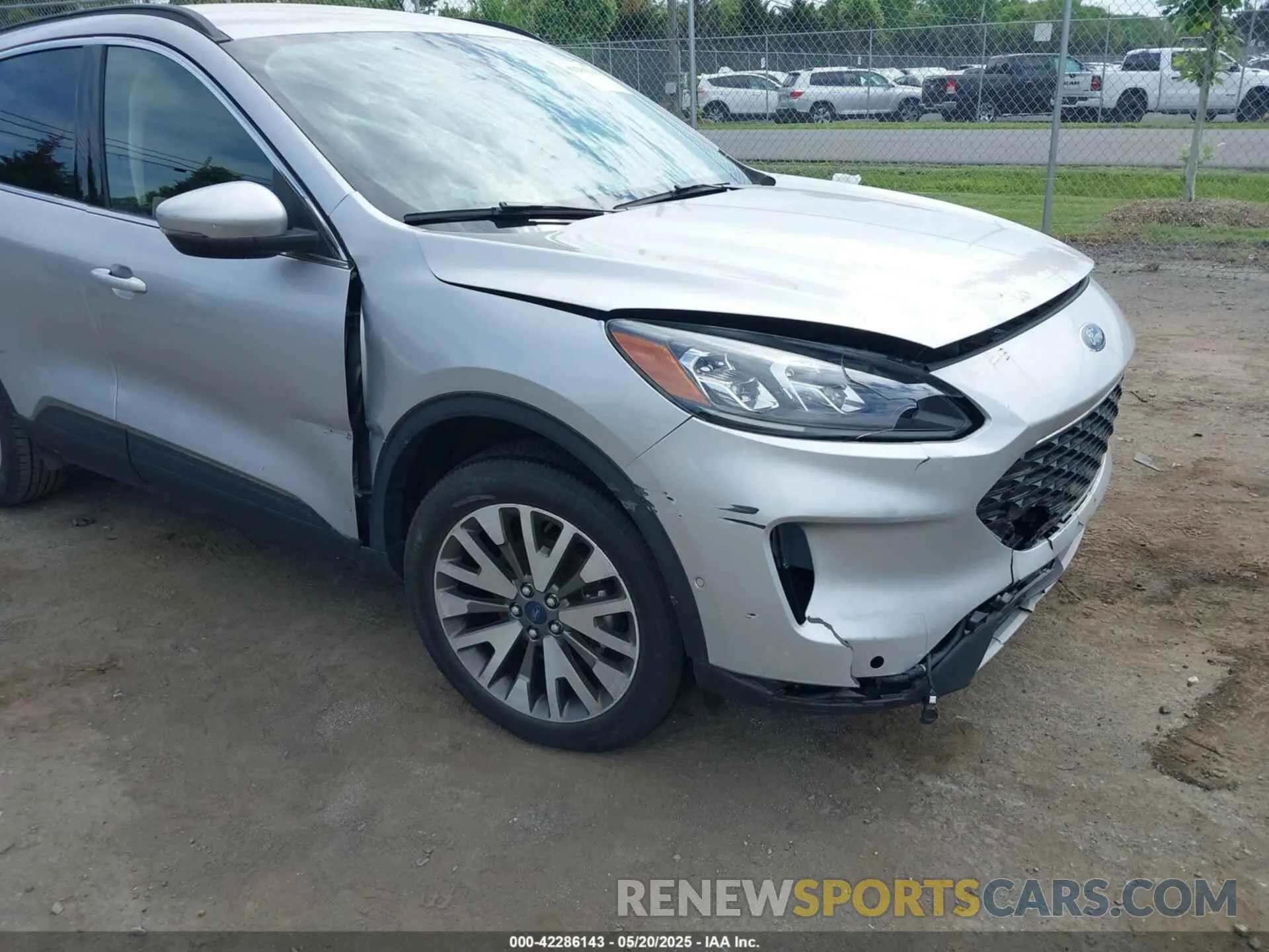 6 fotografías del automóvil dañado 1FMCU9J99LUB45758 FORD ESCAPE 2020