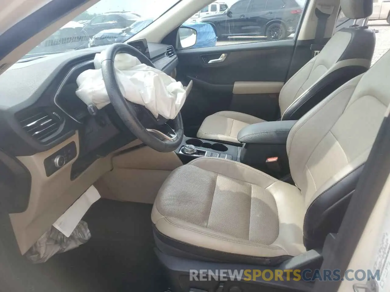 7 fotografías del automóvil dañado 1FMCU9J9XLUB57675 FORD ESCAPE 2020