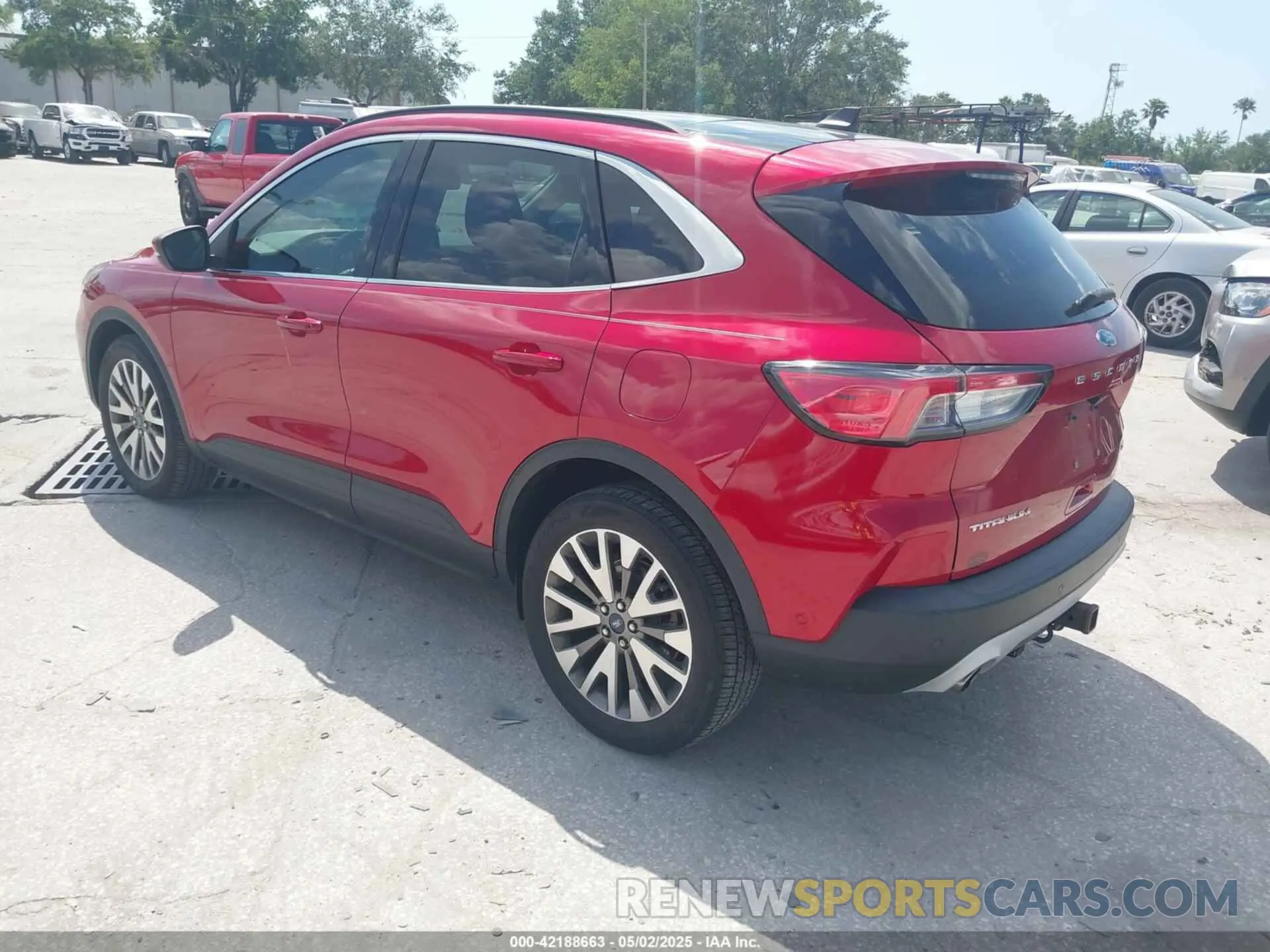 3 fotografías del automóvil dañado 1FMCU9J9XLUB89946 FORD ESCAPE 2020