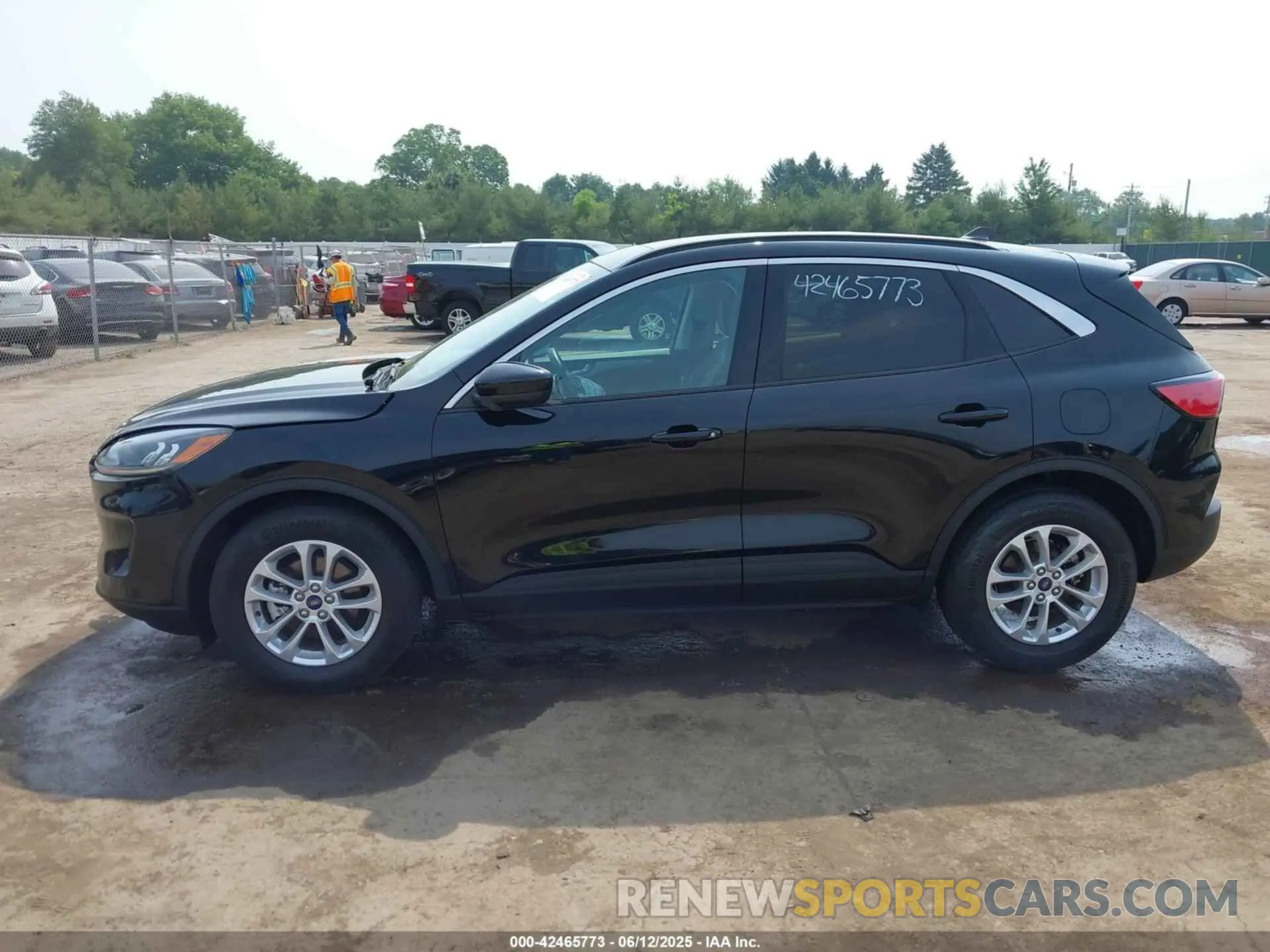 15 fotografías del automóvil dañado 1FMCU0BZ3MUA36546 FORD ESCAPE 2021