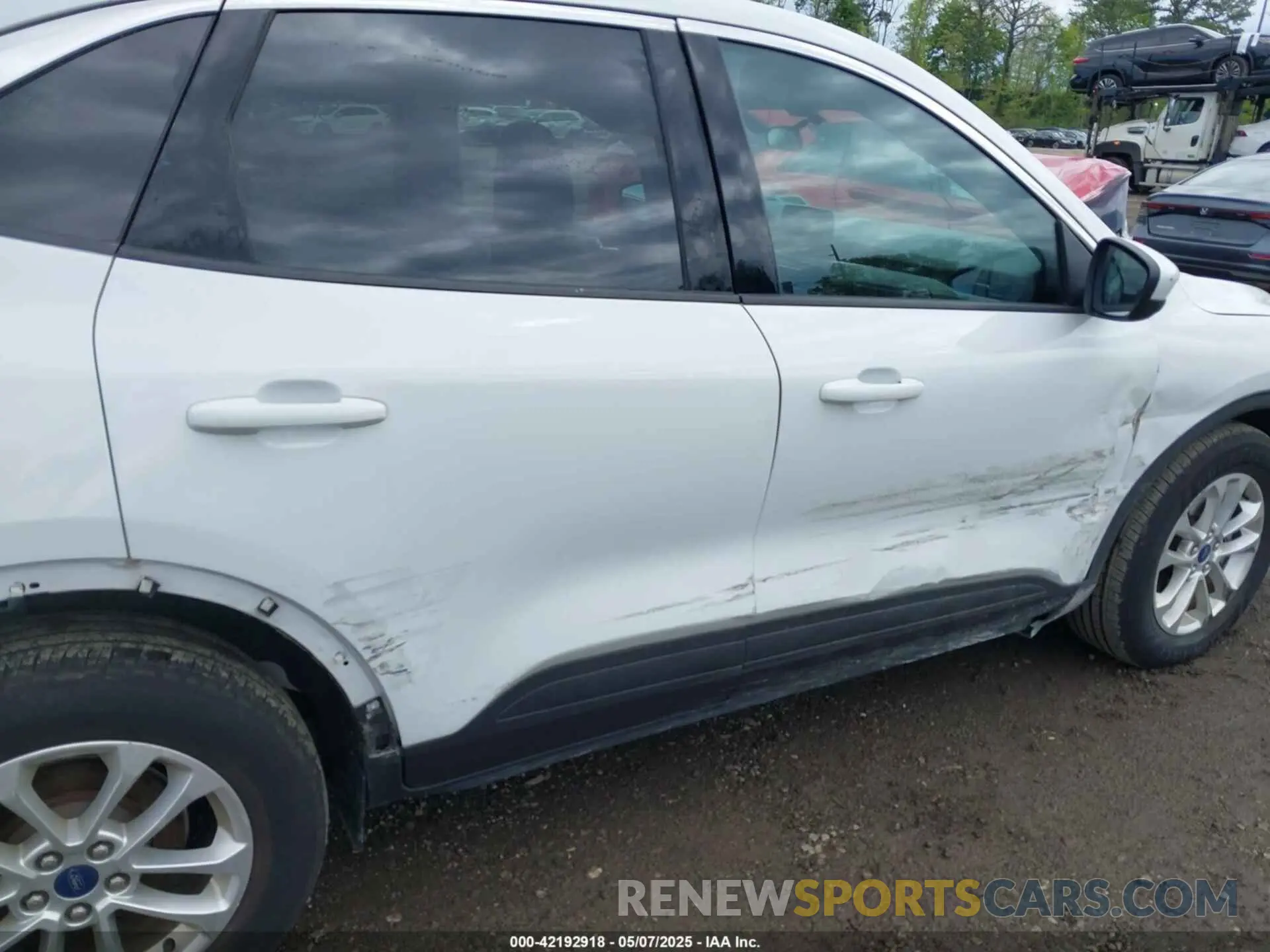 19 fotografías del automóvil dañado 1FMCU0BZ3MUB23654 FORD ESCAPE 2021