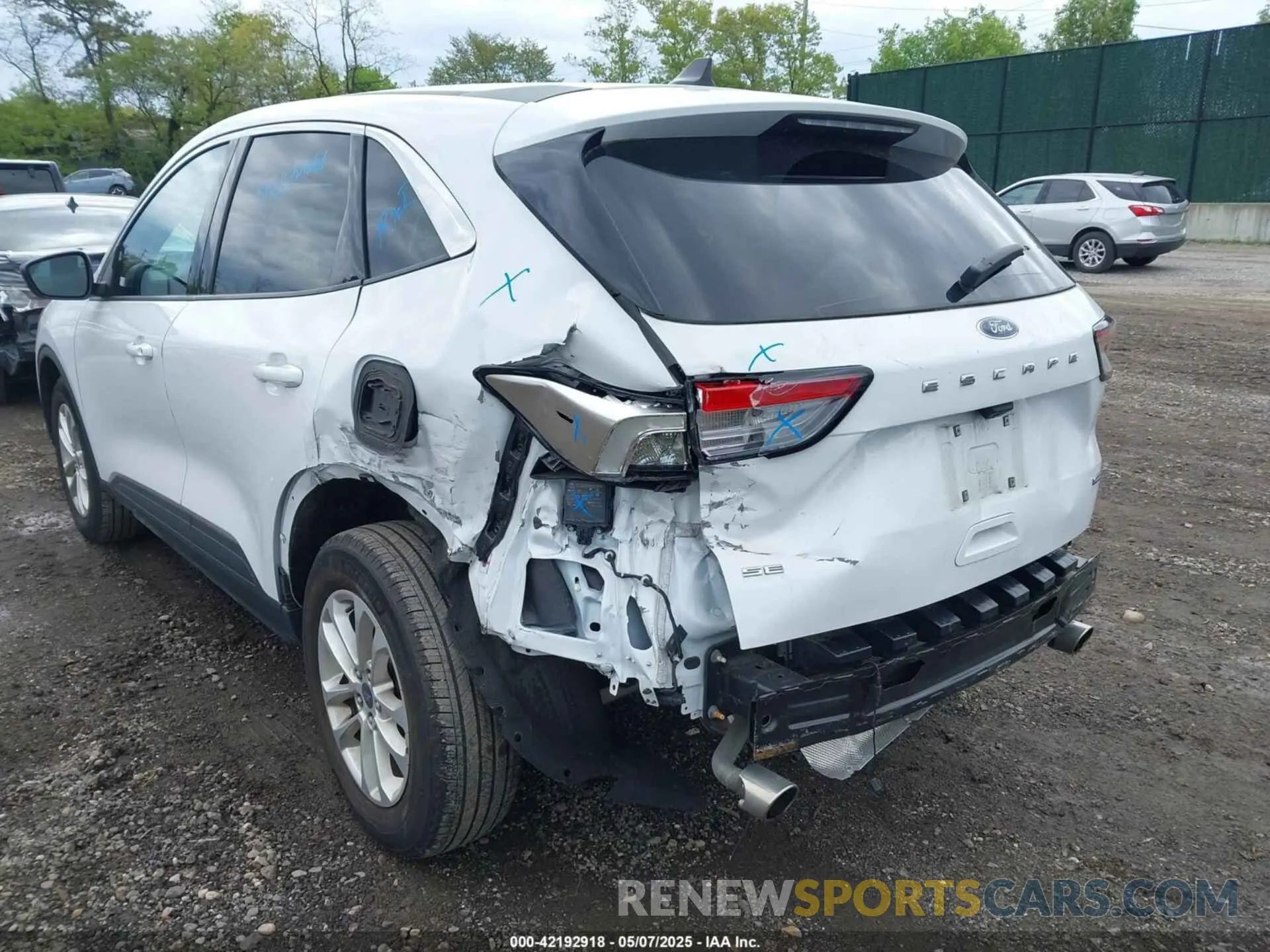 6 fotografías del automóvil dañado 1FMCU0BZ3MUB23654 FORD ESCAPE 2021