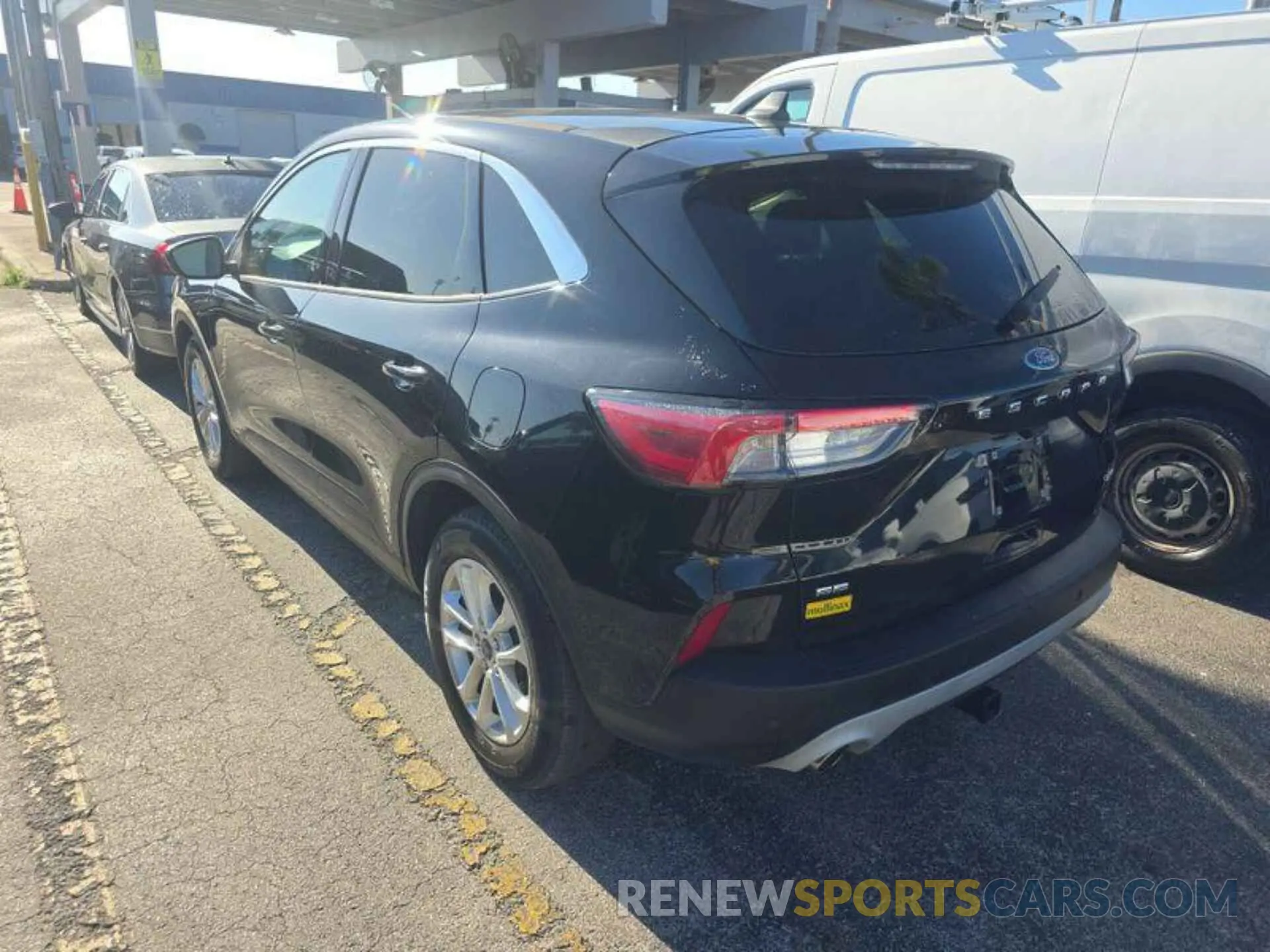 8 fotografías del automóvil dañado 1FMCU0BZ6MUA51557 FORD ESCAPE 2021
