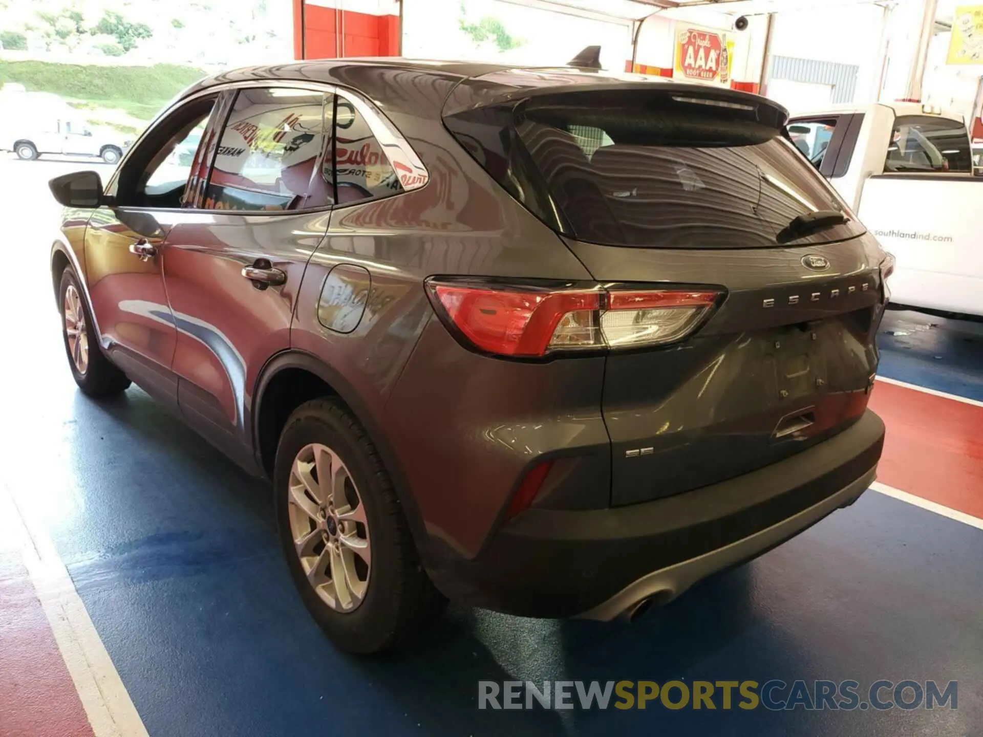 15 fotografías del automóvil dañado 1FMCU0BZXMUA53070 FORD ESCAPE 2021