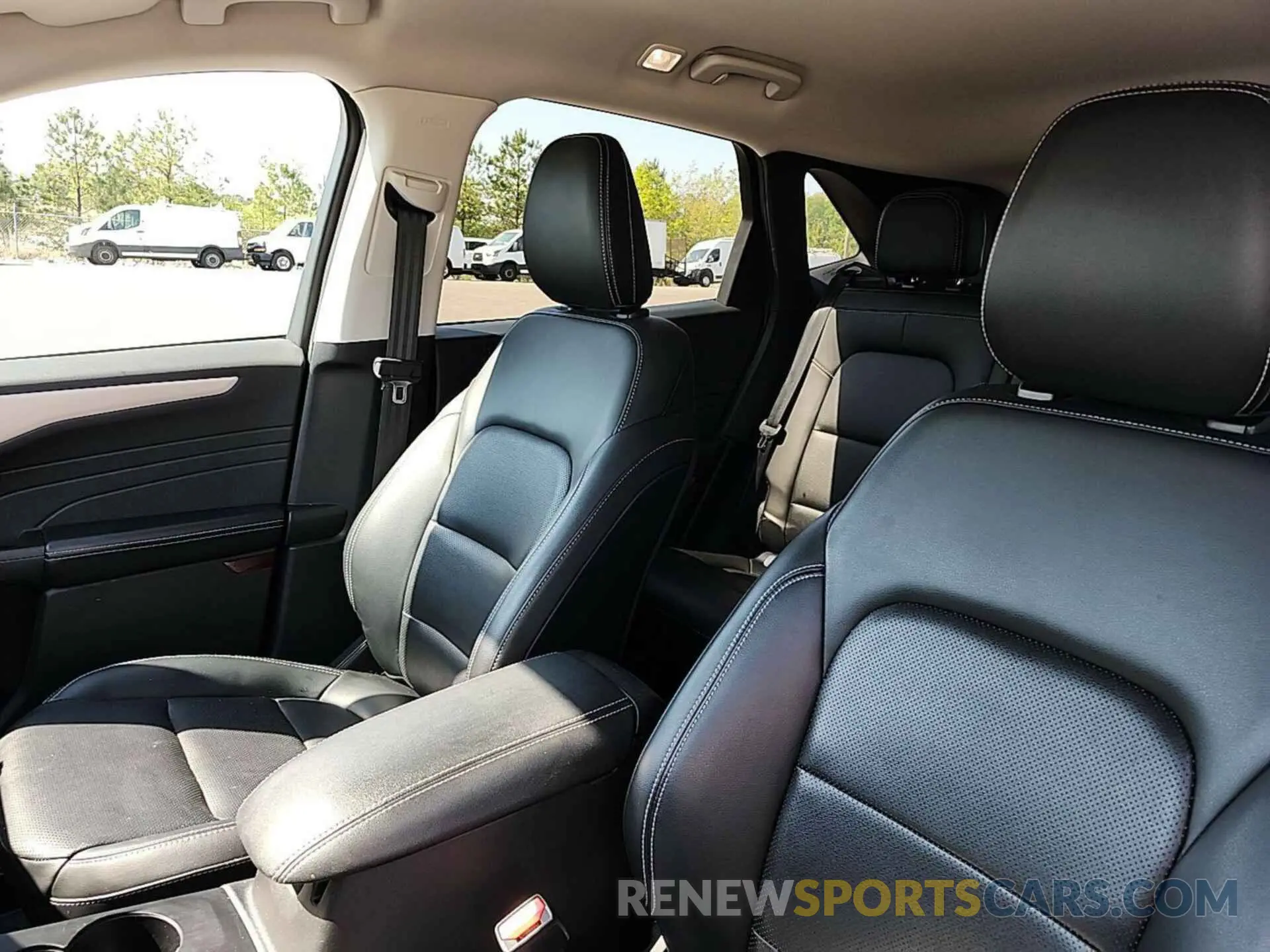 29 fotografías del automóvil dañado 1FMCU0CZ9MUB25164 FORD ESCAPE 2021