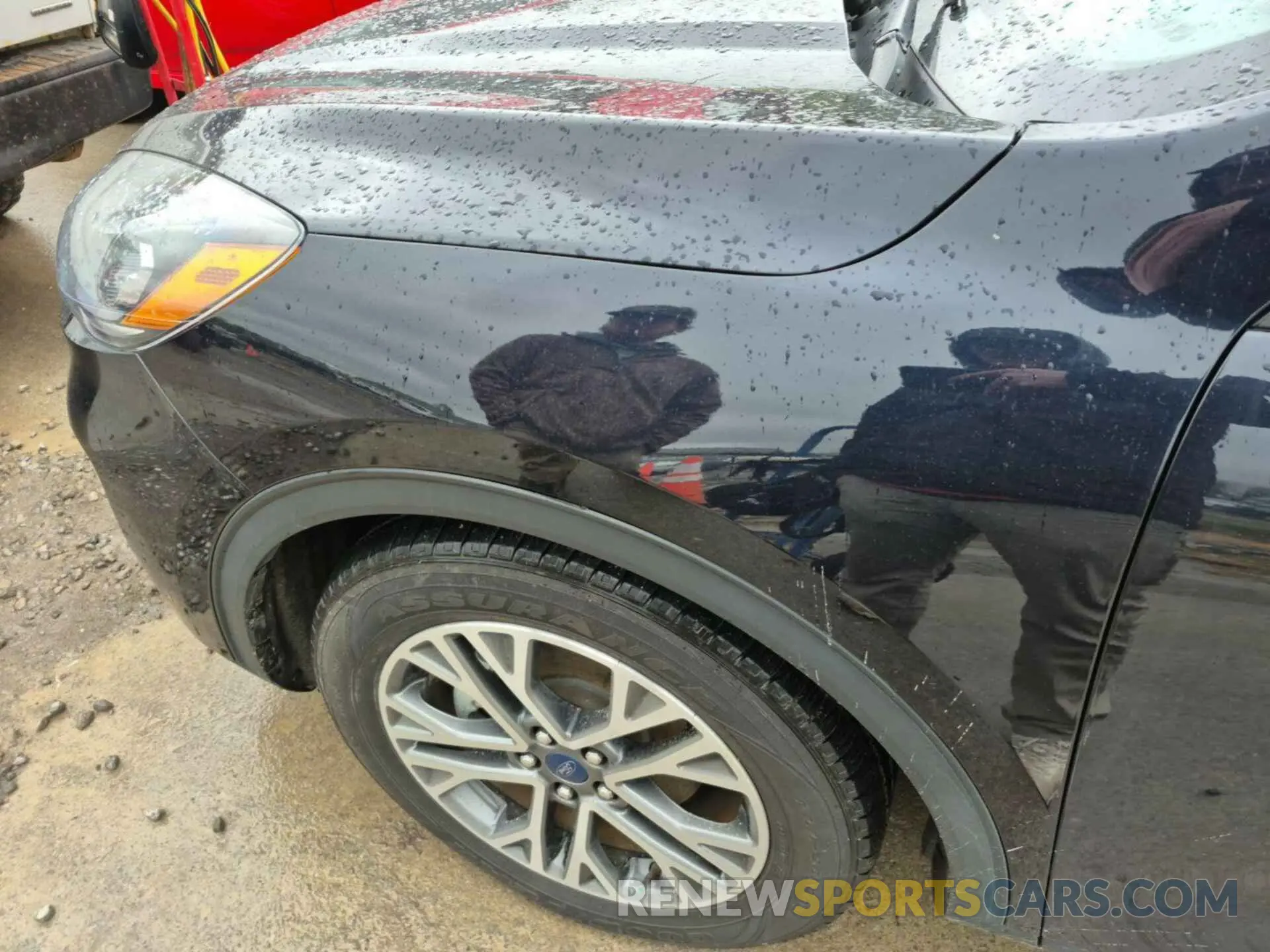 33 fotografías del automóvil dañado 1FMCU0CZ9MUB25164 FORD ESCAPE 2021