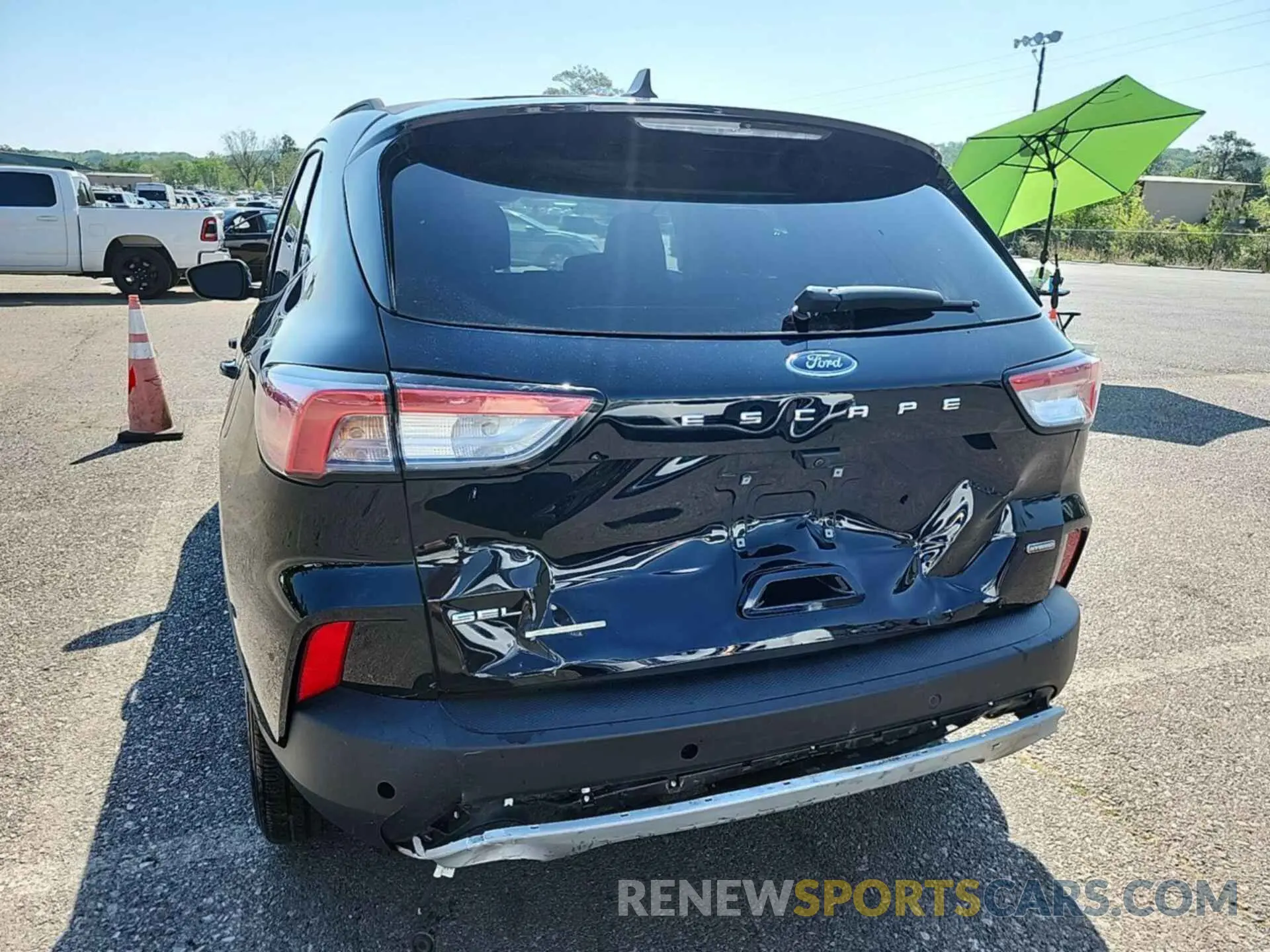 5 fotografías del automóvil dañado 1FMCU0CZ9MUB25164 FORD ESCAPE 2021