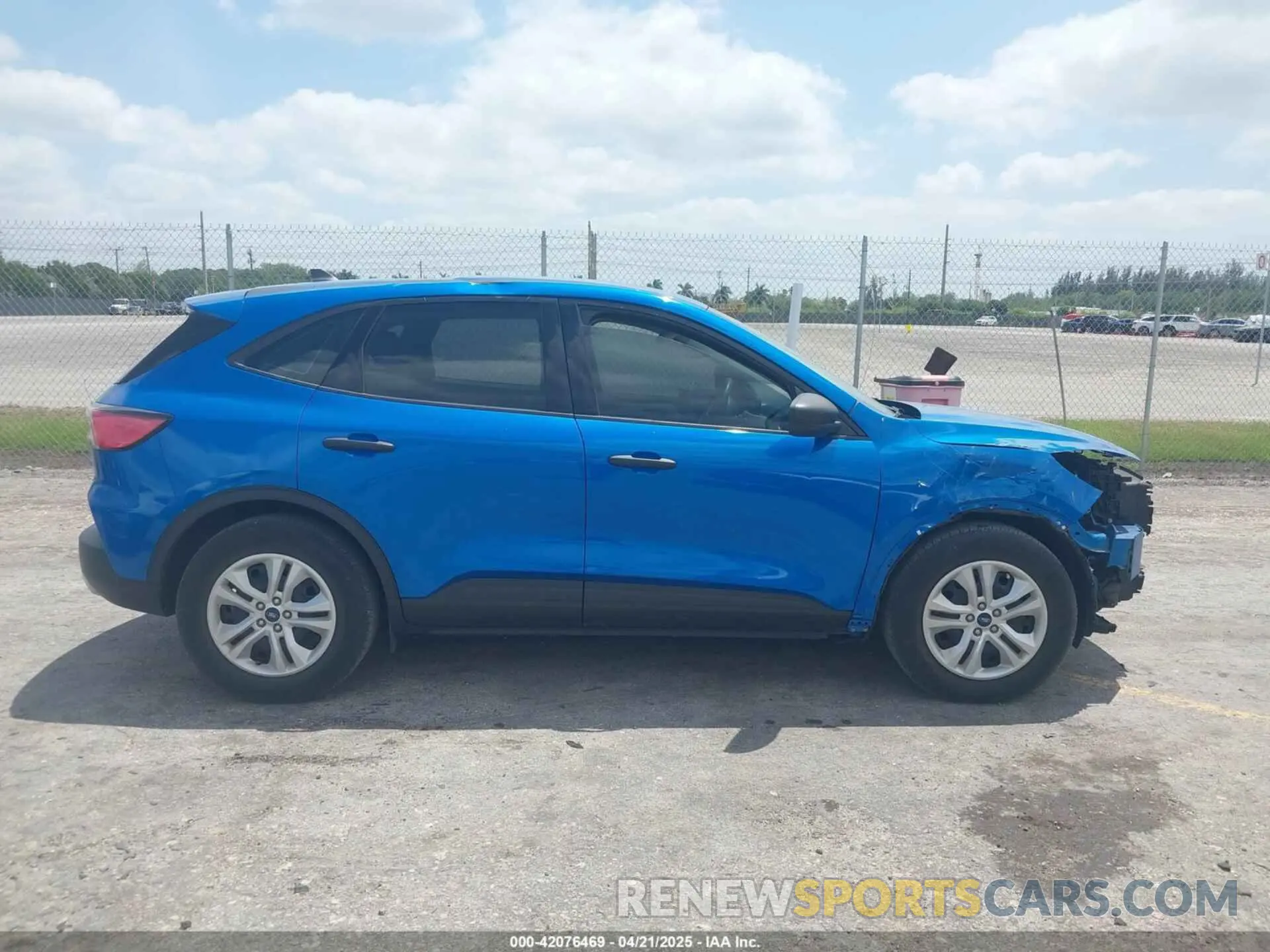14 fotografías del automóvil dañado 1FMCU0F64MUA25779 FORD ESCAPE 2021