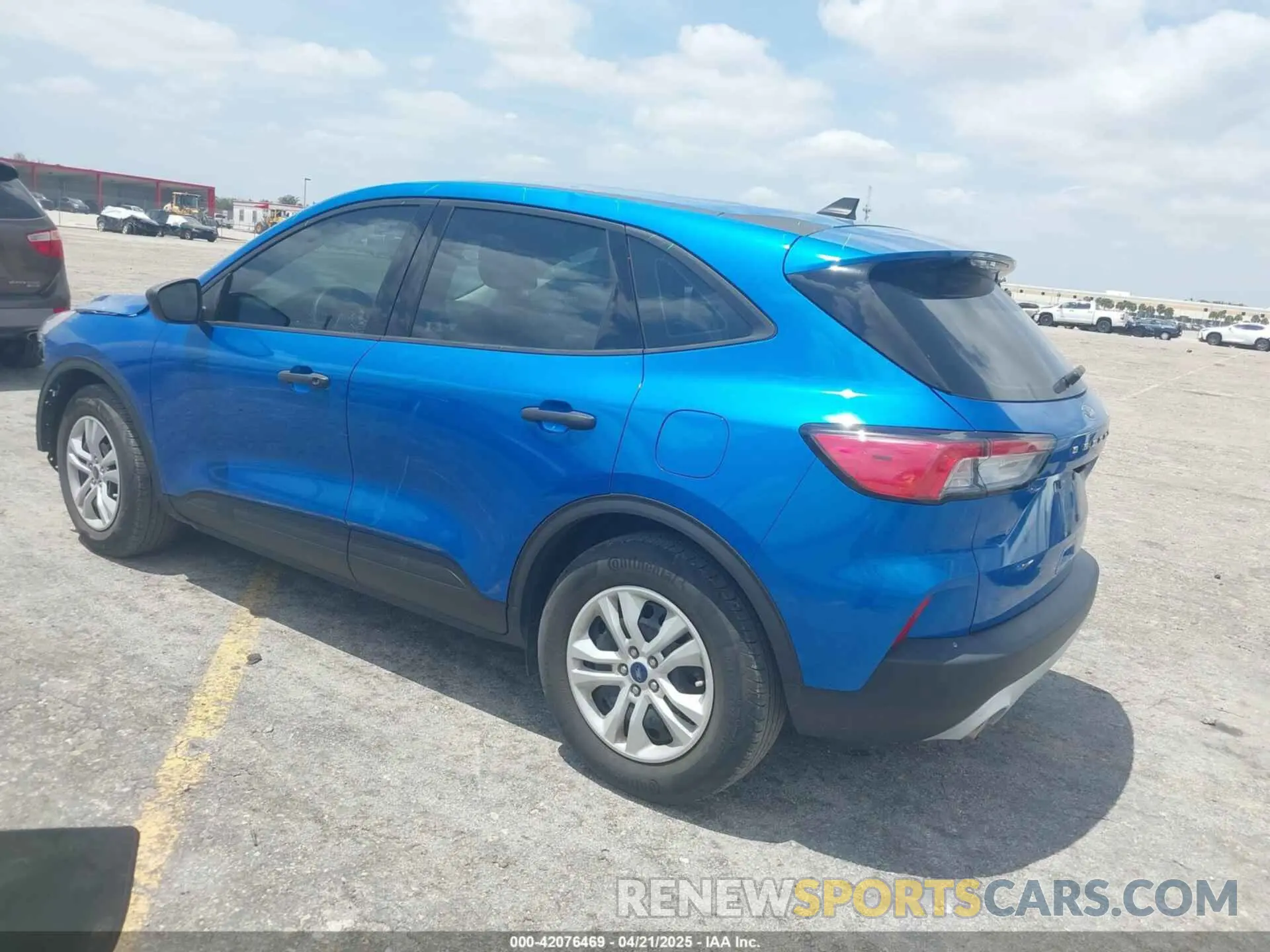 3 fotografías del automóvil dañado 1FMCU0F64MUA25779 FORD ESCAPE 2021