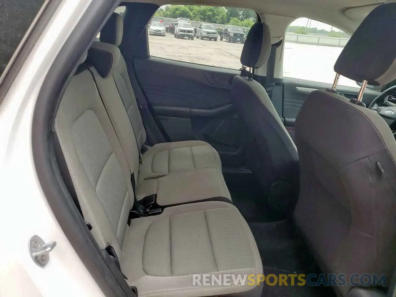 10 fotografías del automóvil dañado 1FMCU0F68MUA84219 FORD ESCAPE 2021
