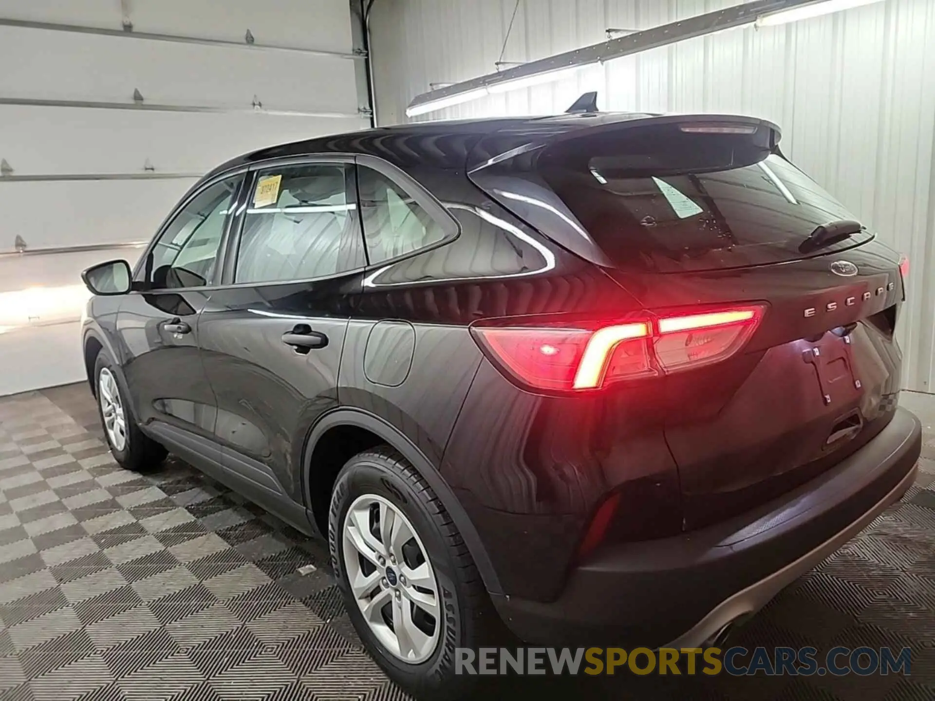 1 fotografías del automóvil dañado 1FMCU0F68MUA99044 FORD ESCAPE 2021