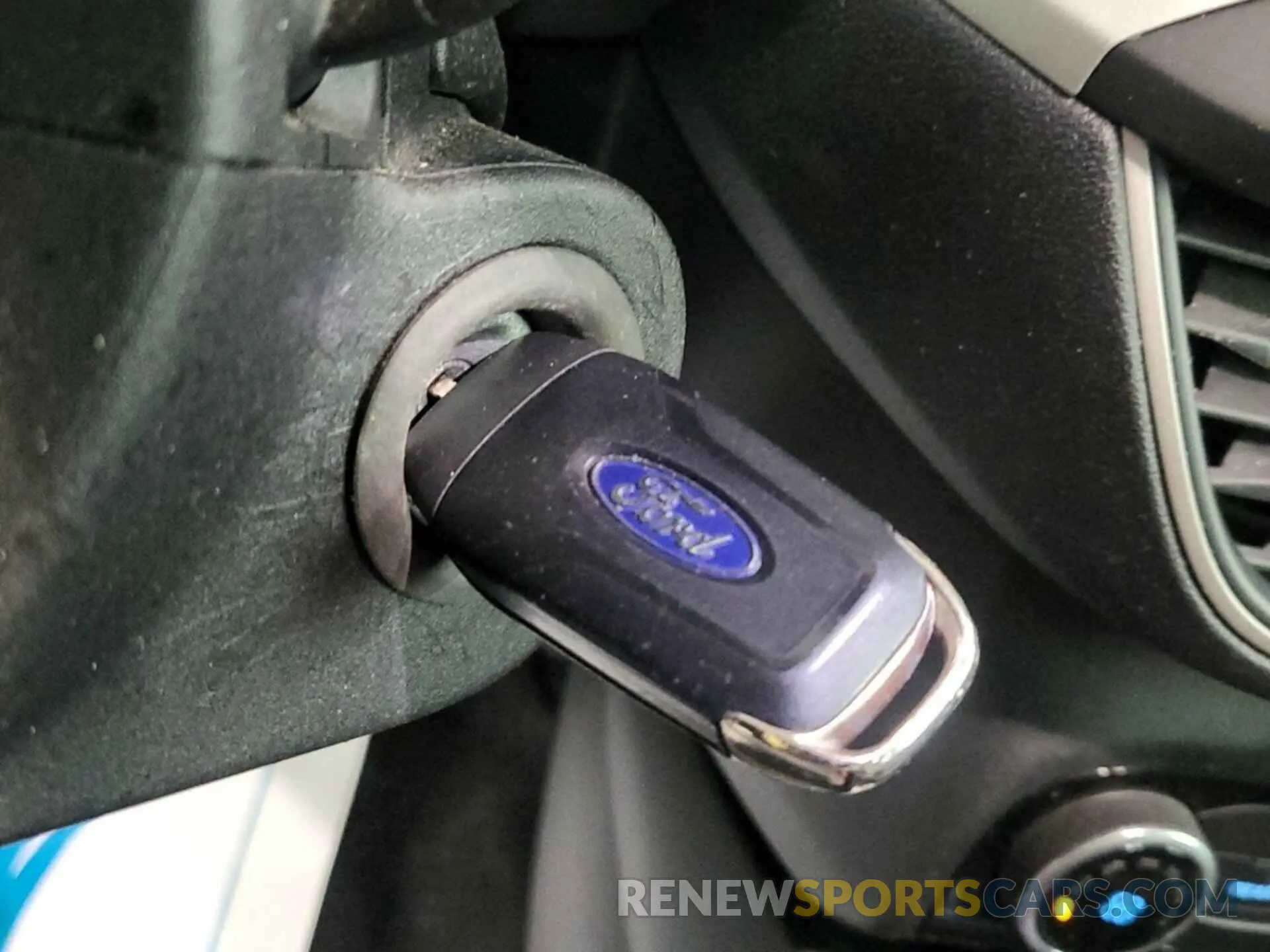 14 fotografías del automóvil dañado 1FMCU0F68MUA99044 FORD ESCAPE 2021