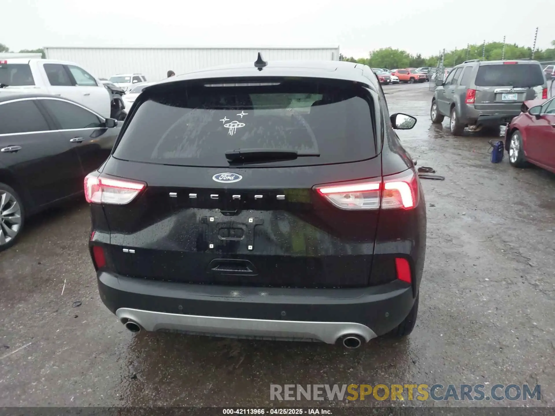 16 fotografías del automóvil dañado 1FMCU0G60MUA02997 FORD ESCAPE 2021