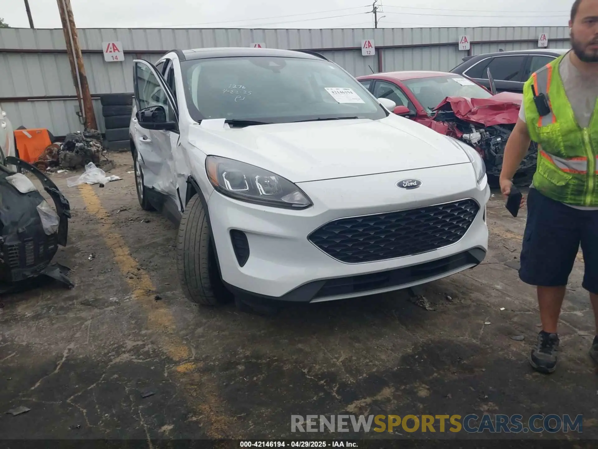 1 fotografías del automóvil dañado 1FMCU0G60MUB10259 FORD ESCAPE 2021
