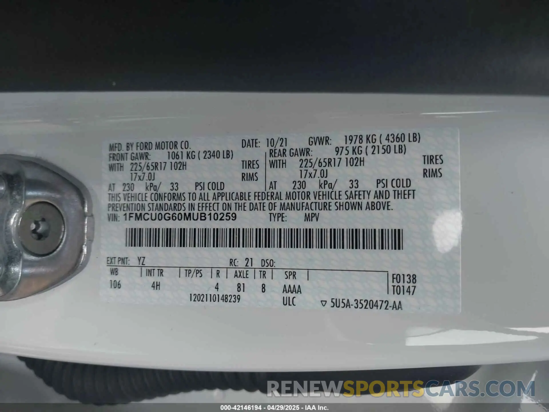 9 fotografías del automóvil dañado 1FMCU0G60MUB10259 FORD ESCAPE 2021
