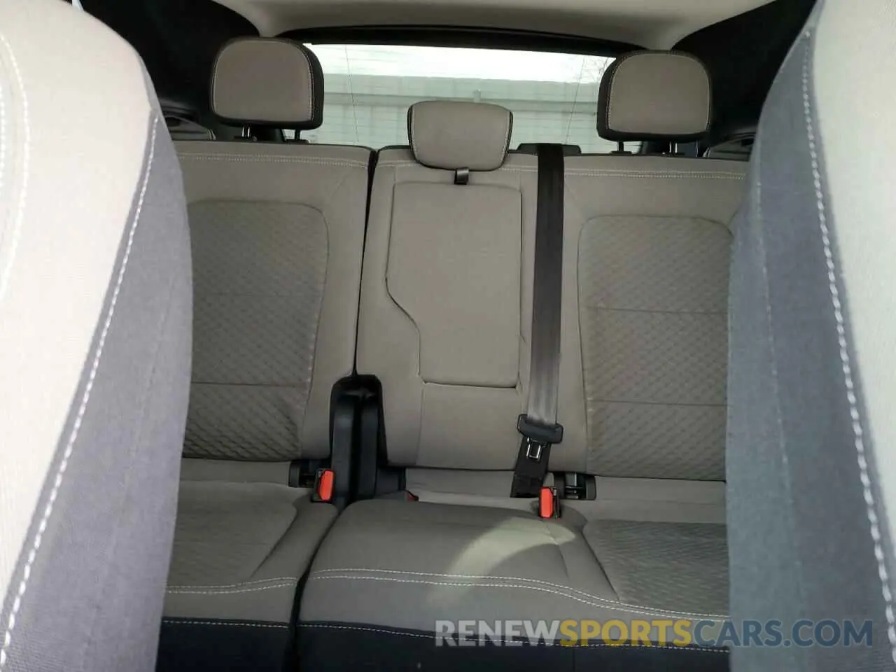 10 fotografías del automóvil dañado 1FMCU0G60MUB26476 FORD ESCAPE 2021