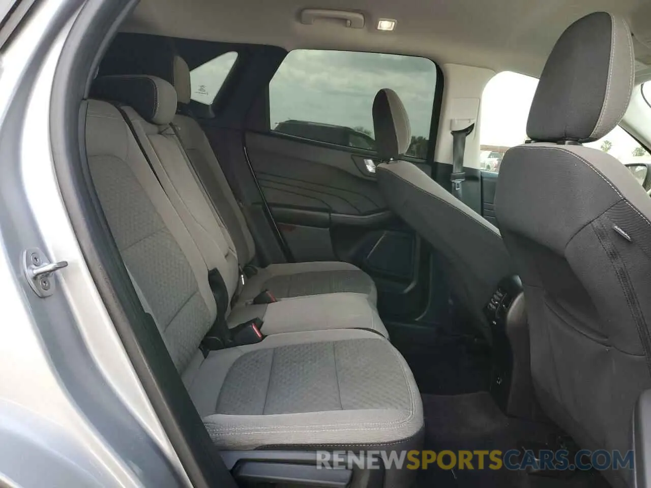 11 fotografías del automóvil dañado 1FMCU0G60MUB26476 FORD ESCAPE 2021