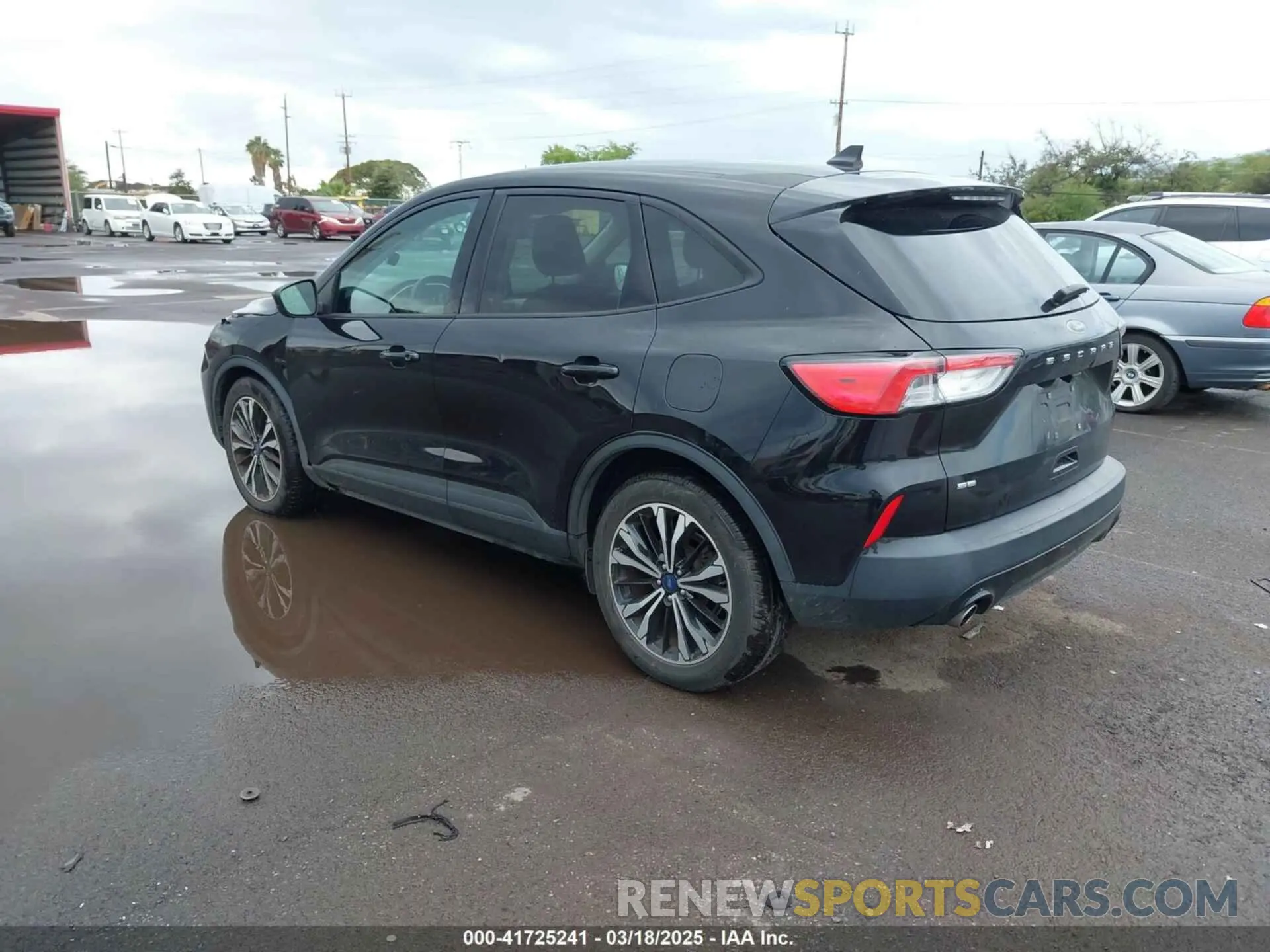 3 fotografías del automóvil dañado 1FMCU0G61MUA15936 FORD ESCAPE 2021
