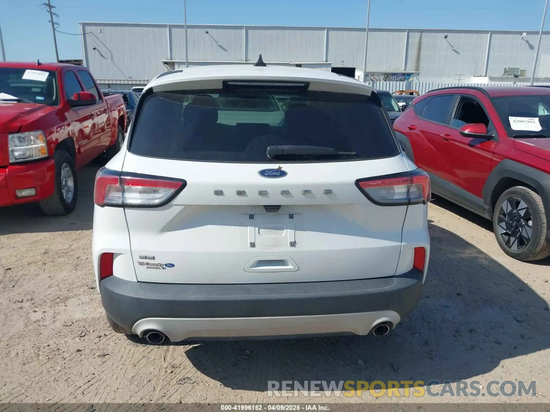 16 fotografías del automóvil dañado 1FMCU0G62MUA08798 FORD ESCAPE 2021