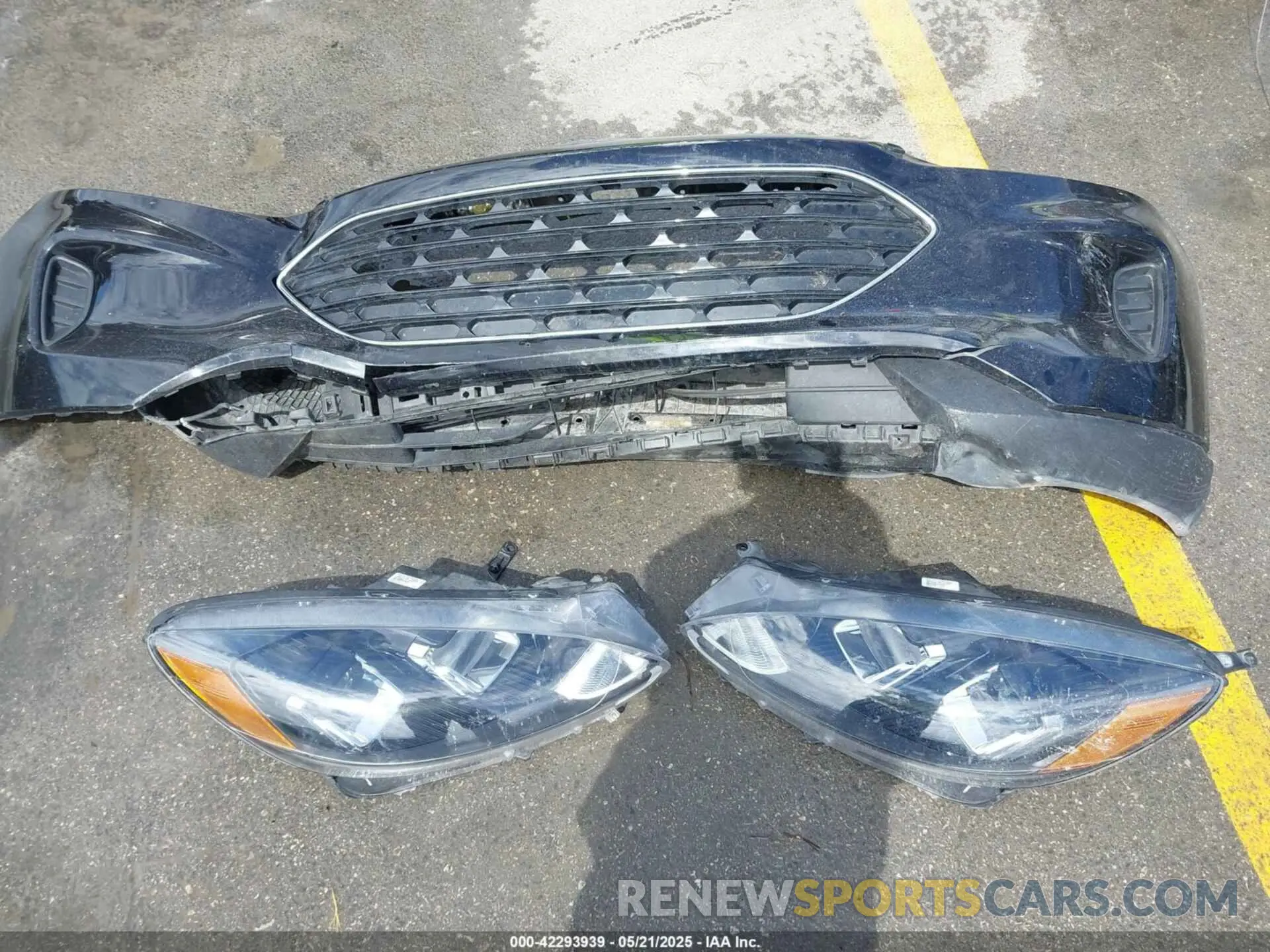 12 fotografías del automóvil dañado 1FMCU0G62MUA12575 FORD ESCAPE 2021