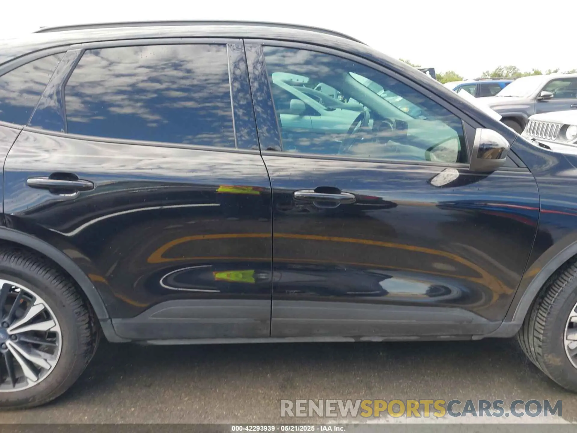 14 fotografías del automóvil dañado 1FMCU0G62MUA12575 FORD ESCAPE 2021