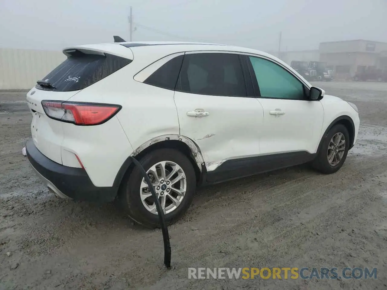 3 fotografías del automóvil dañado 1FMCU0G62MUA58519 FORD ESCAPE 2021