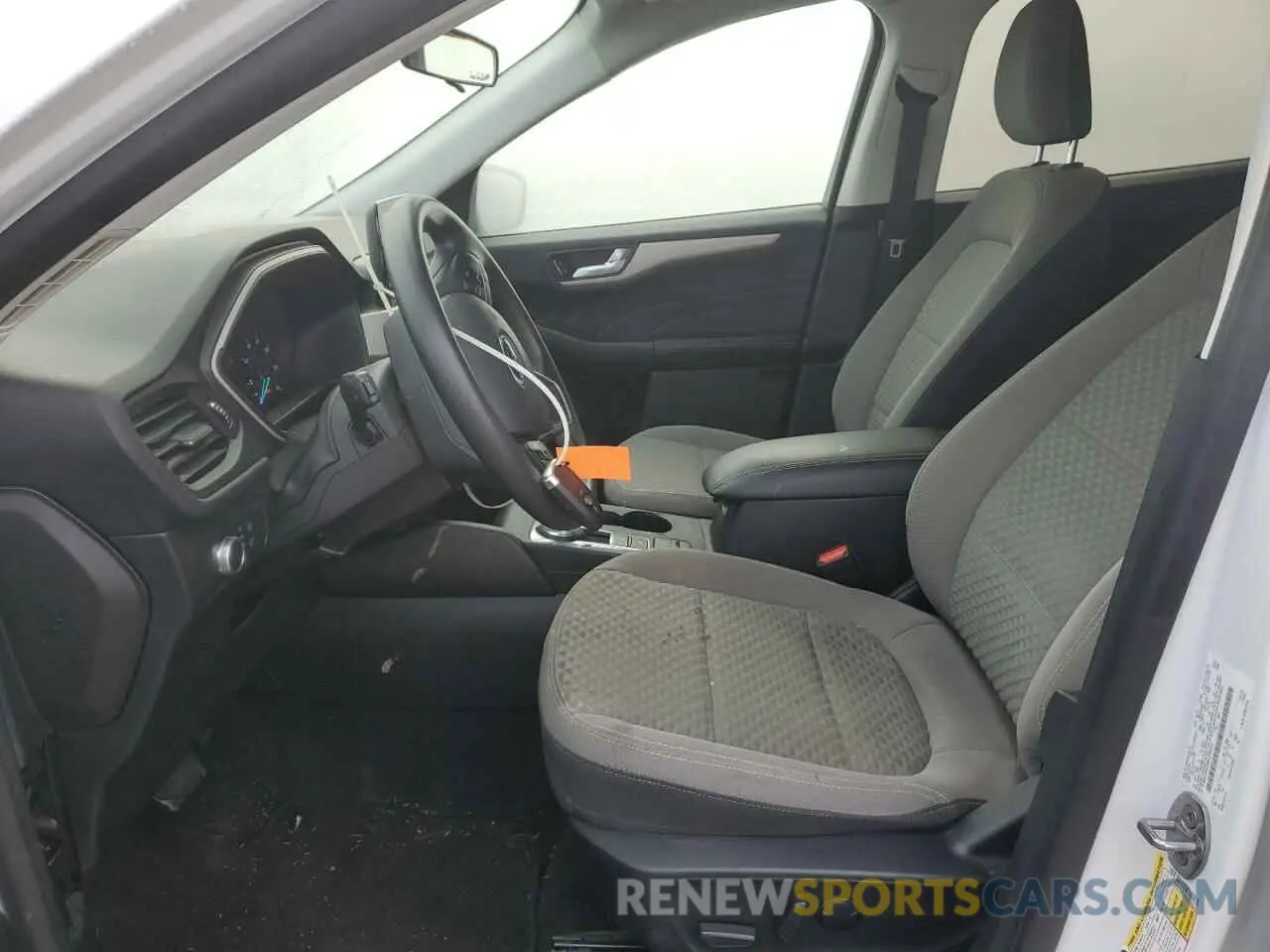 7 fotografías del automóvil dañado 1FMCU0G62MUA58519 FORD ESCAPE 2021