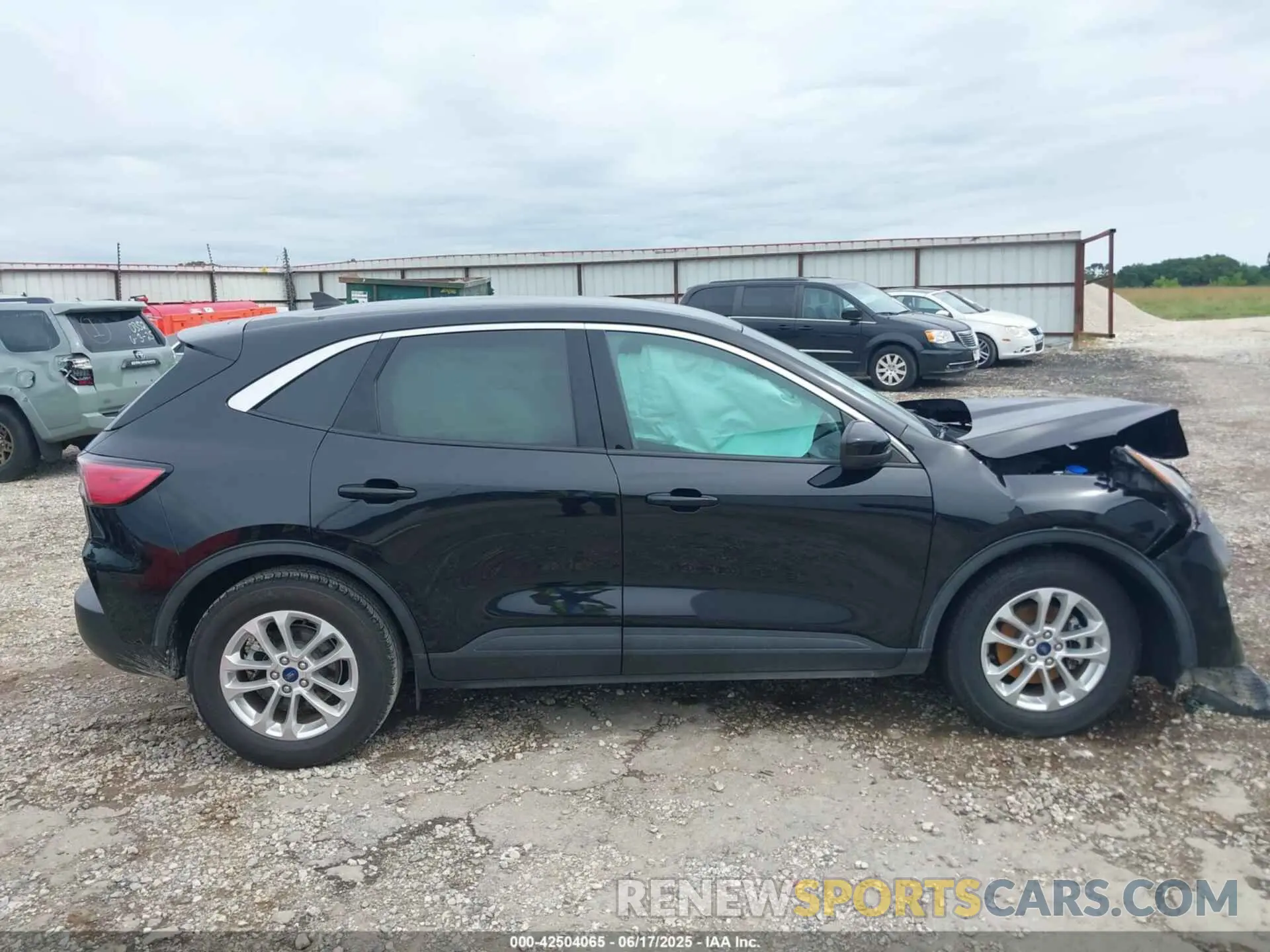 13 fotografías del automóvil dañado 1FMCU0G62MUA71075 FORD ESCAPE 2021