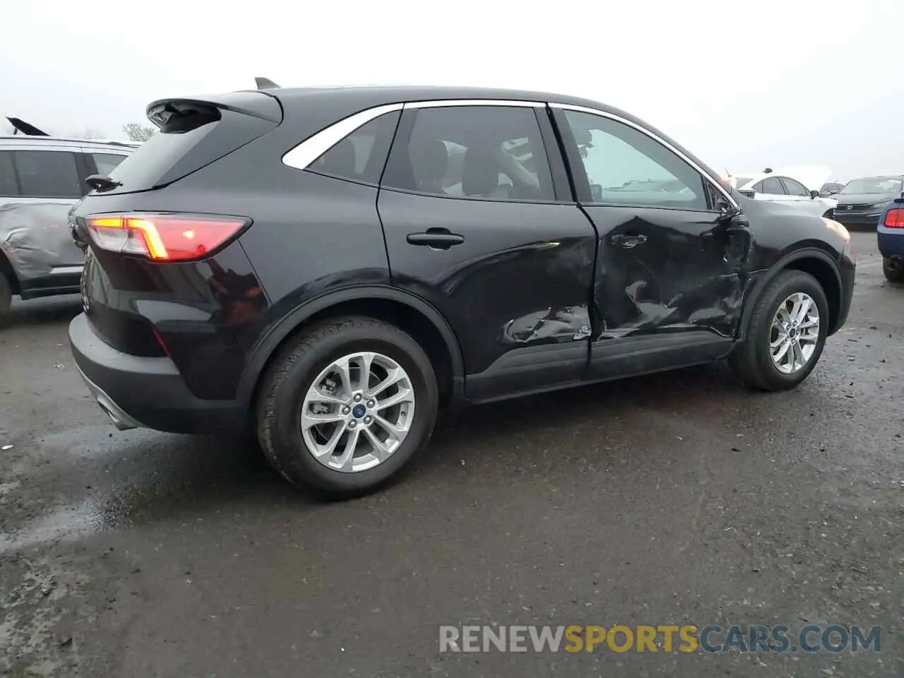 3 fotografías del automóvil dañado 1FMCU0G62MUA78527 FORD ESCAPE 2021