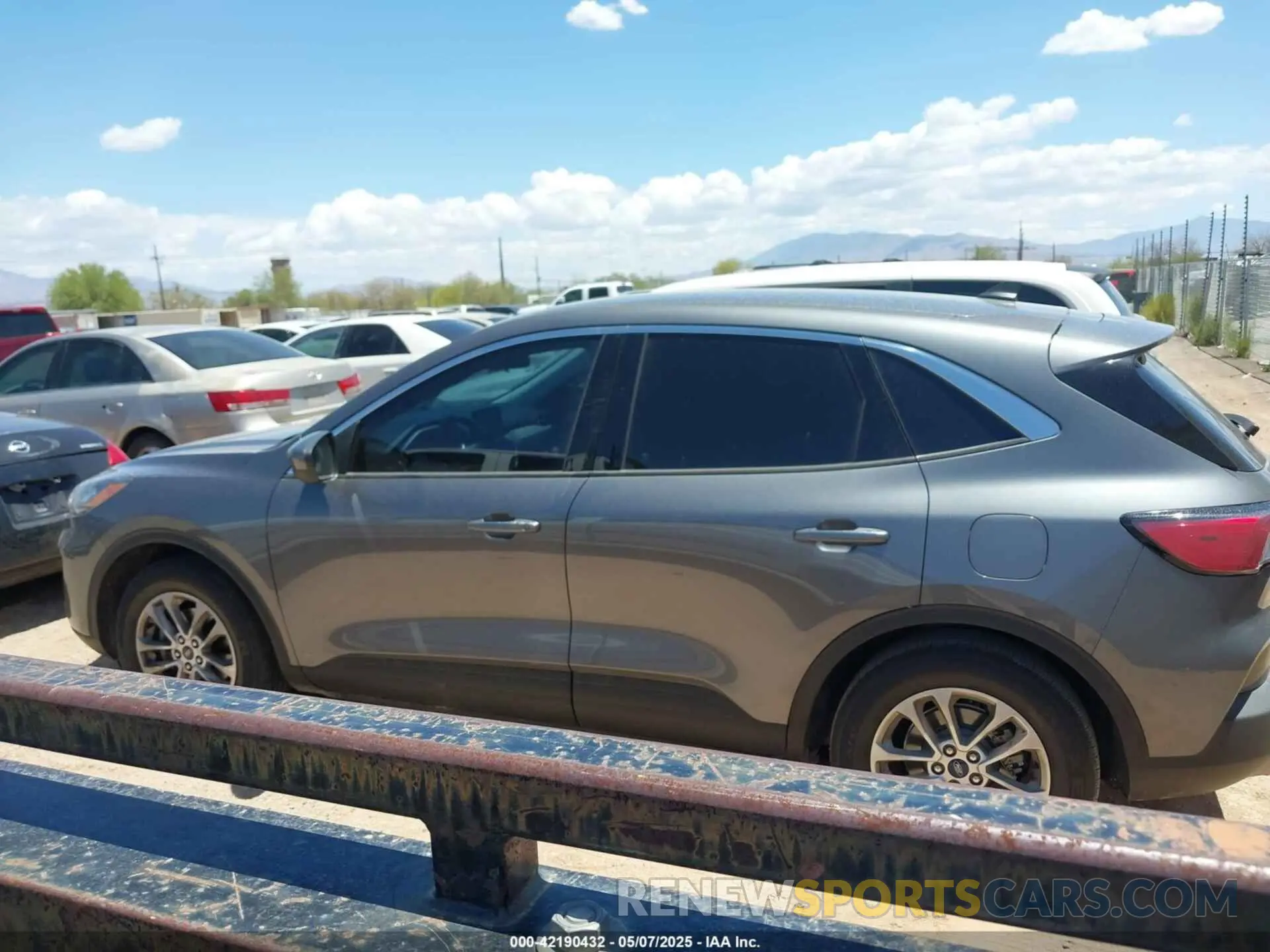 14 fotografías del automóvil dañado 1FMCU0G64MUA89285 FORD ESCAPE 2021