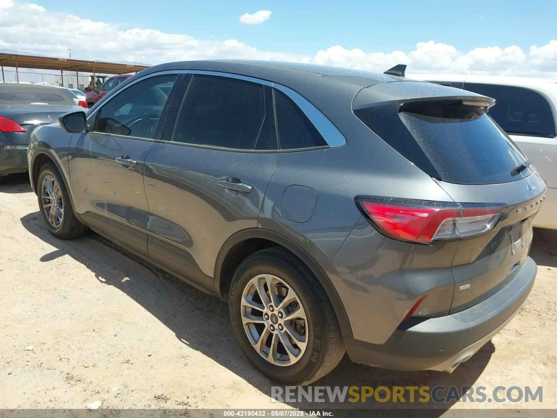 3 fotografías del automóvil dañado 1FMCU0G64MUA89285 FORD ESCAPE 2021