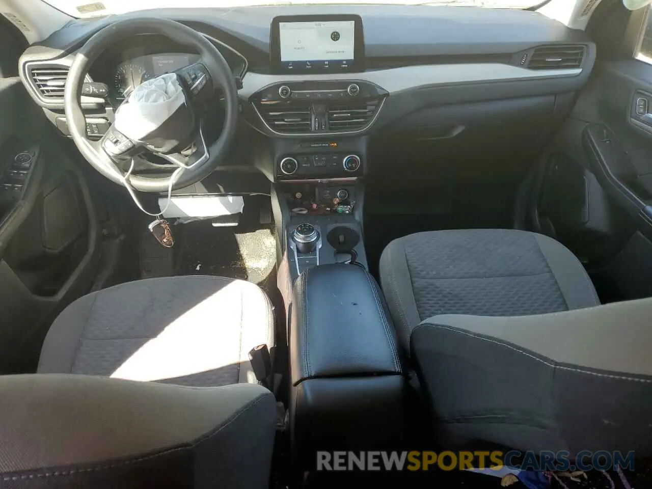 8 fotografías del automóvil dañado 1FMCU0G64MUA91070 FORD ESCAPE 2021